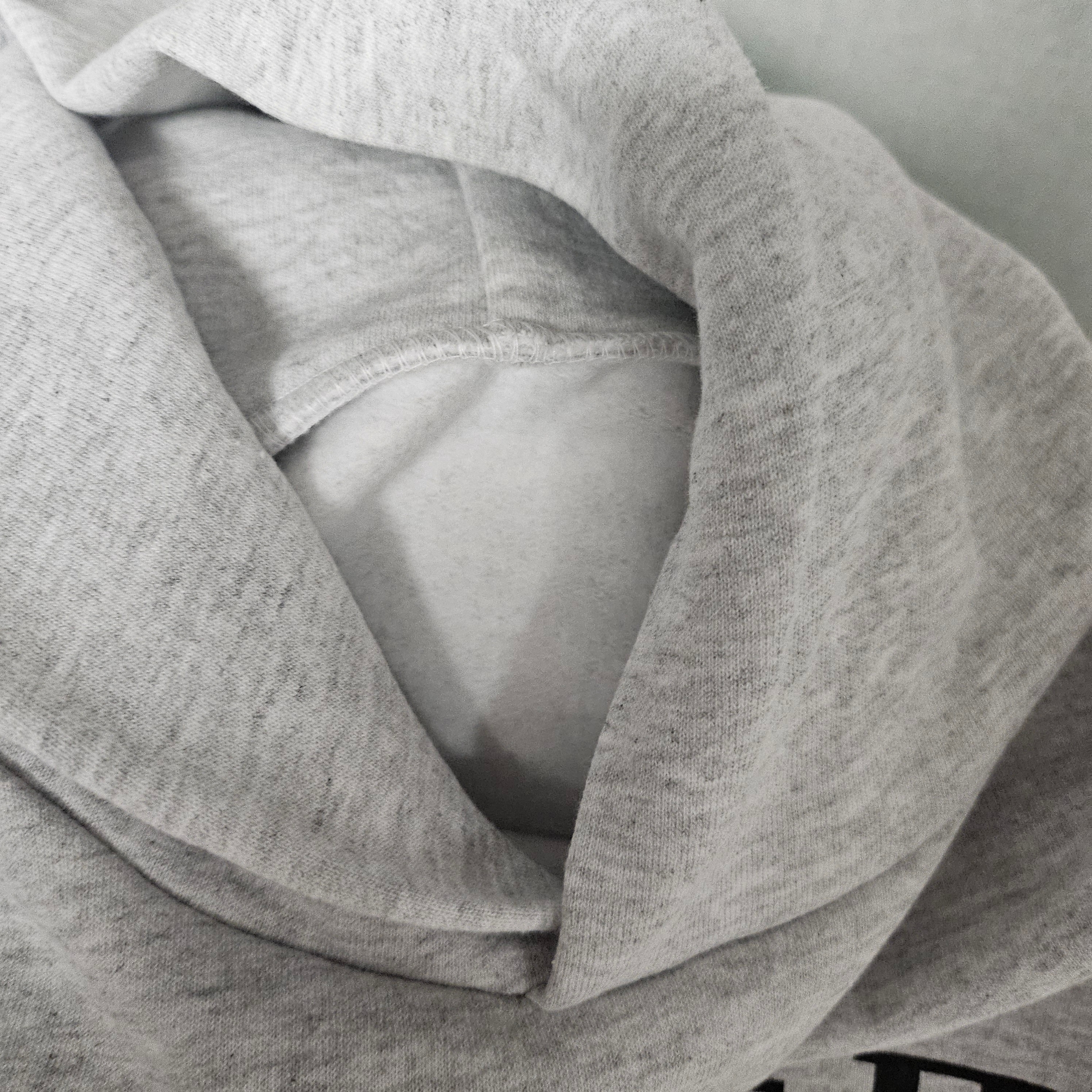 Yeezy x Gosha Rubchinskiy YZY Black Dogs Hoodie Heather Grey 착용 스타일 - 2