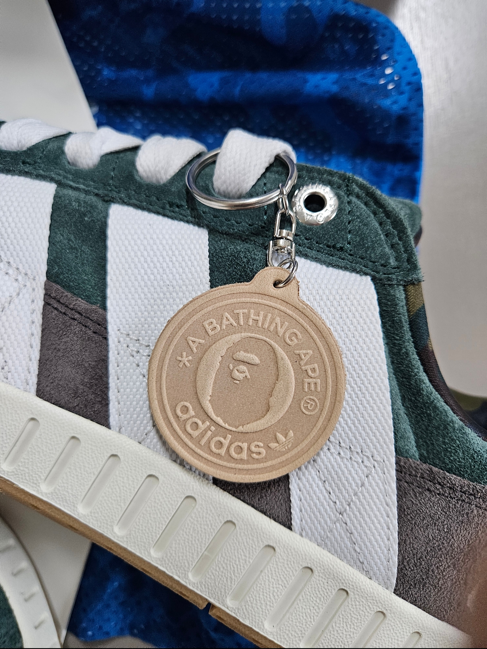 Adidas x BAPE Lawsuit Shadow Green Cloud White 착용 스타일 - 2
