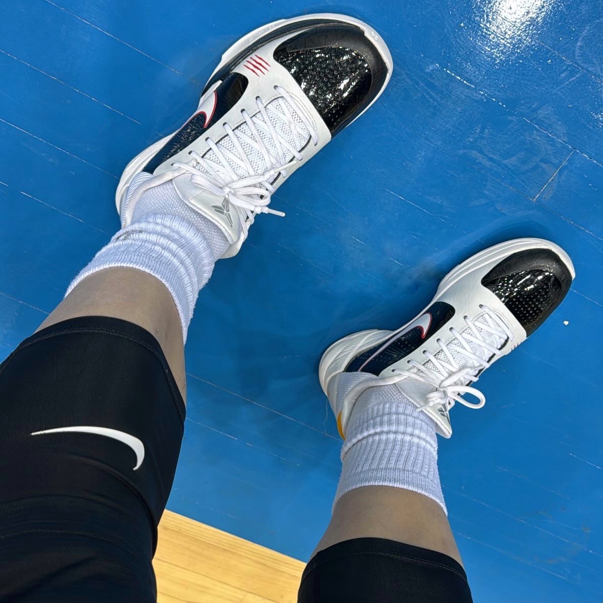Nike Kobe 5 Protro Alternate Bruce Lee 착용 스타일