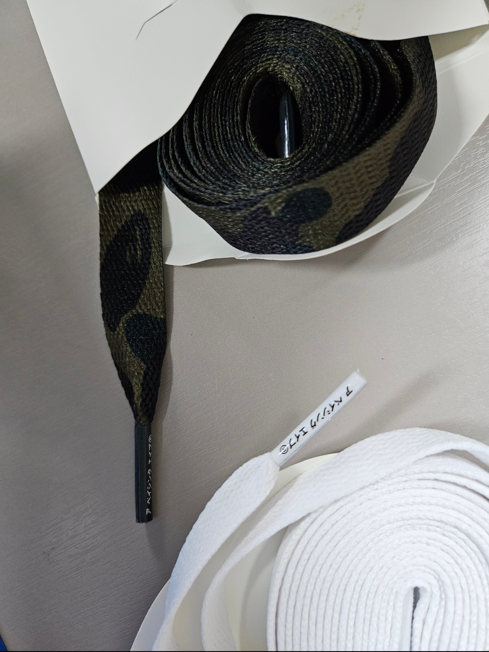 Adidas x BAPE Lawsuit Shadow Green Cloud White 착용 스타일 - 7