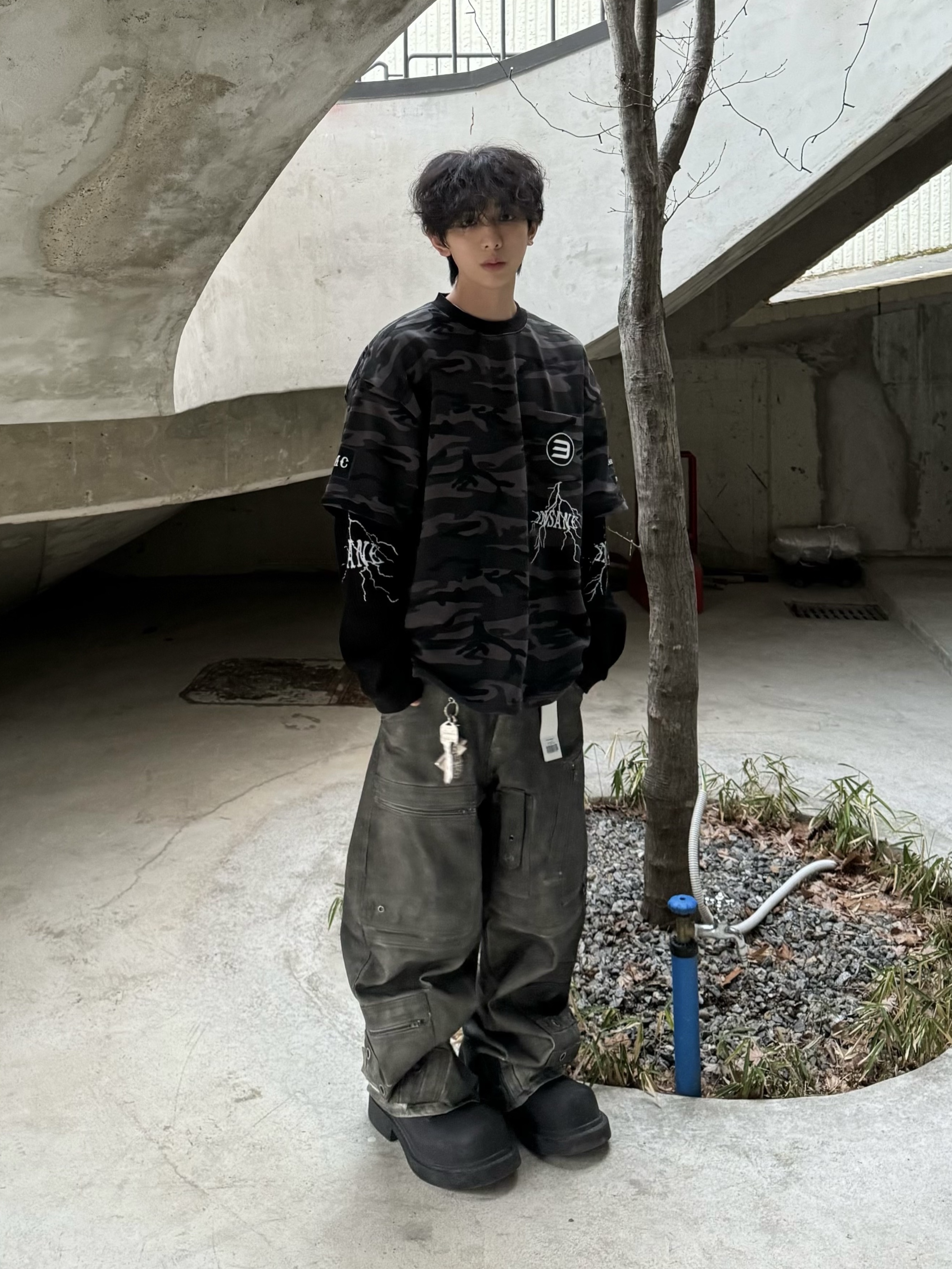Project G/R Flight Denim Pants Dust Grey, Balenciaga Steroid Derby Black 착용 스타일 - 1