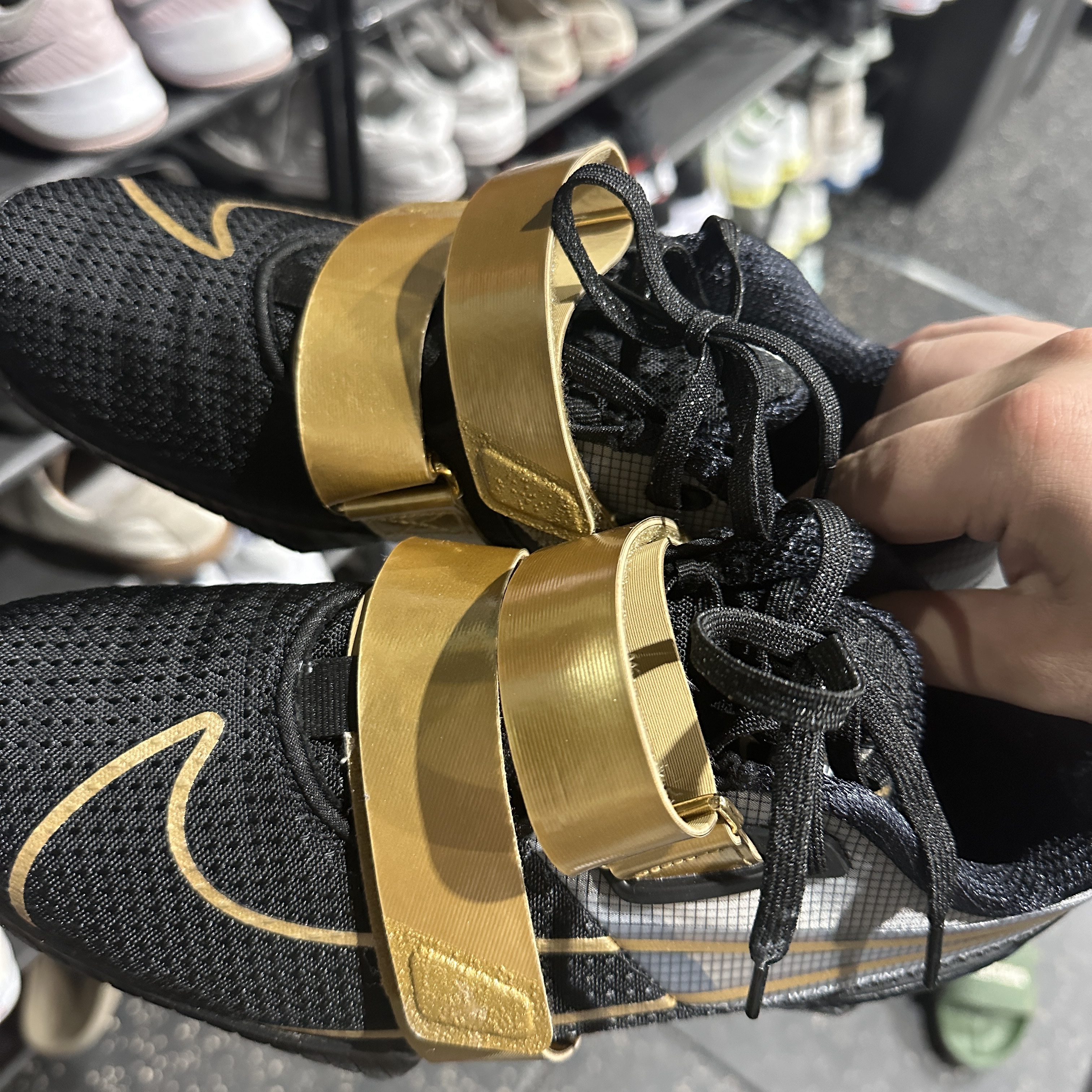 Nike Romaleos 4 Black Metallic Gold 착용 스타일