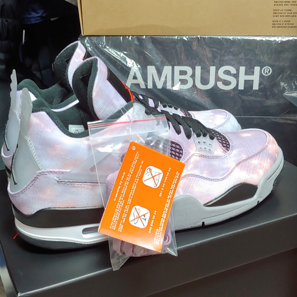 Jordan 4 Retro SE Amethyst Wave 착용 스타일 - 3