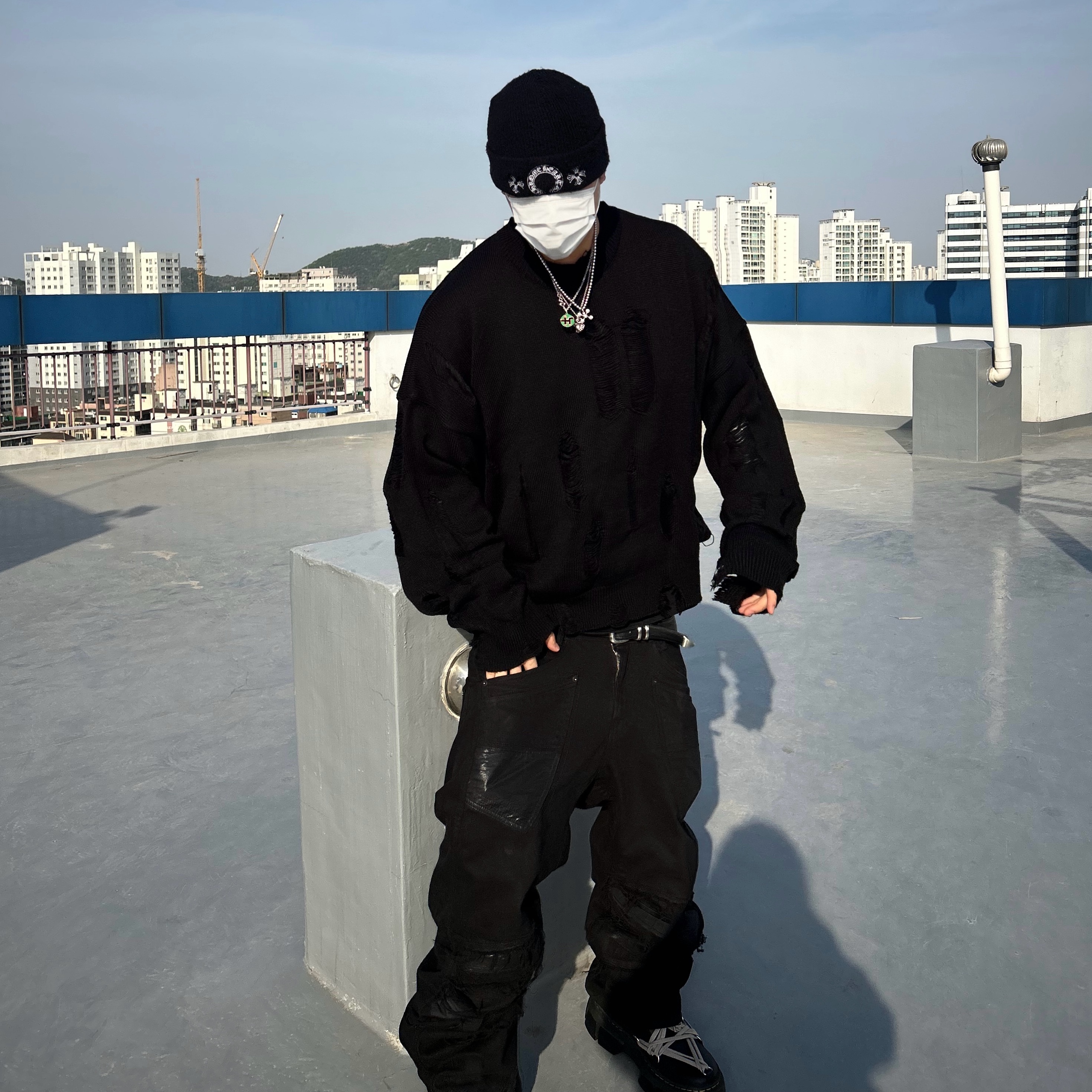 Dr. Martens x Rick Owens 1460 DMXL Megalace Black, Undermycar Rabban Destroyed Long Sleeve Knit Dark Ink - 23FW 착용 스타일 - 1