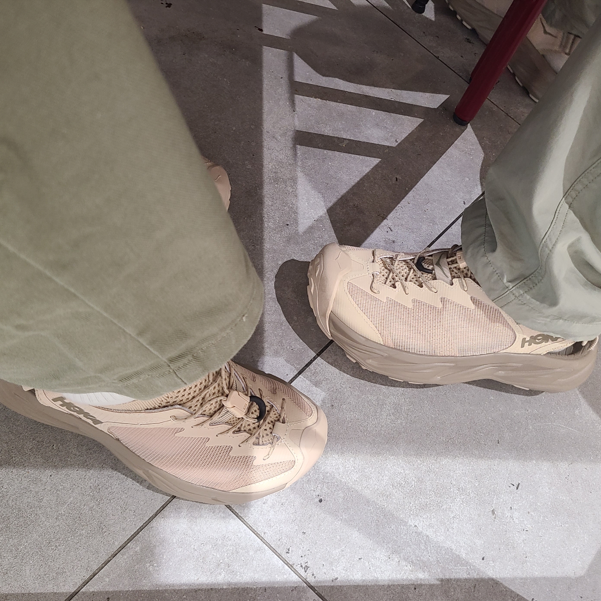 (W) Hoka Hopara 2 Shifting Sand 착용 스타일 - 4