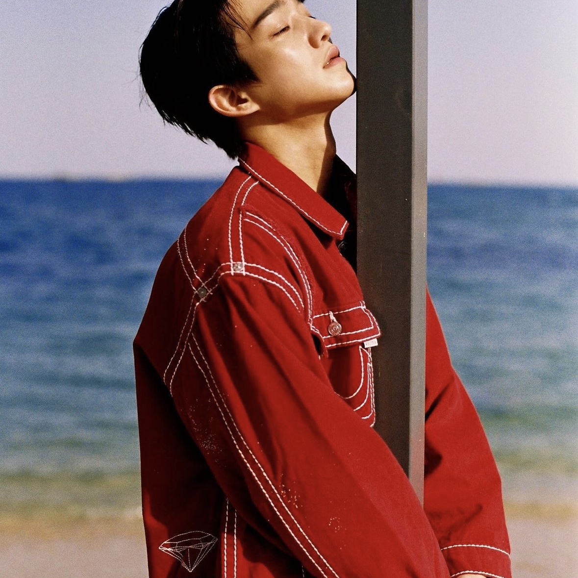 True Religion Scar Washed Jacket Red, True Religion Scar Washed Denim Pants Red 착용 스타일 - 1