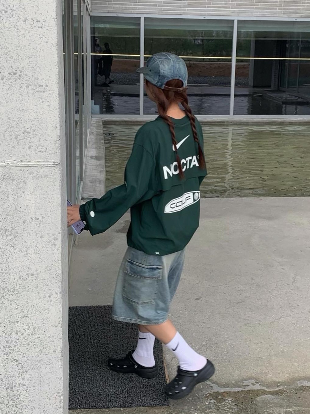 Nike x Drake Nocta Golf Crewneck Top Green - US/EU, Nike Everyday Lightweight Training Crew Socks White (3 Pack/Korean Ver.) 착용 스타일