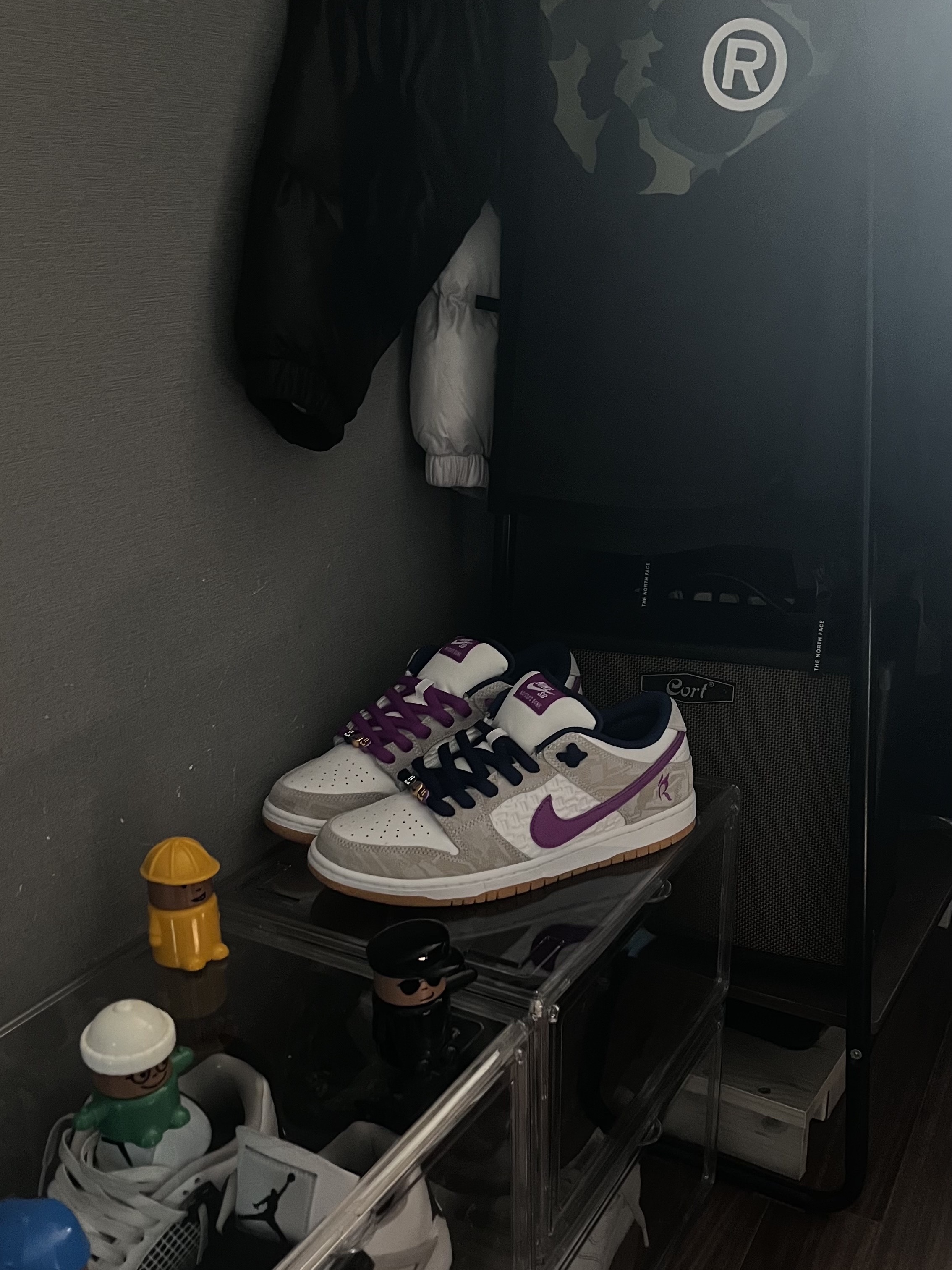 Nike x Rayssa Leal SB Dunk Low PRM Pure Platinum Vivid Purple 착용 스타일