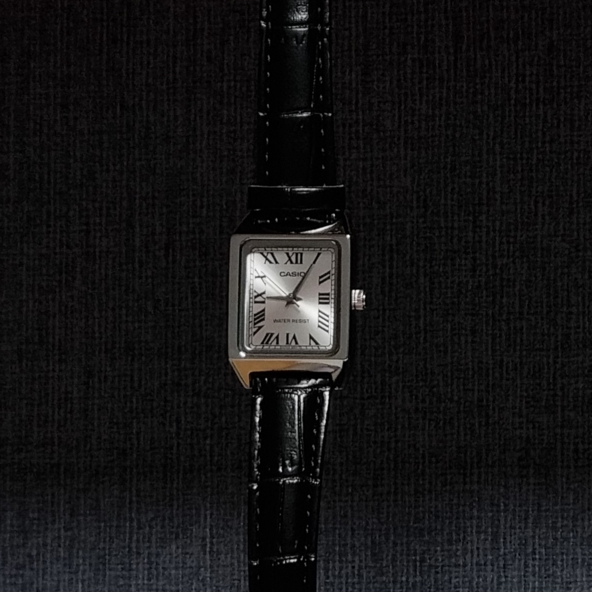 Casio LTP-V007L-7B1 착용 스타일