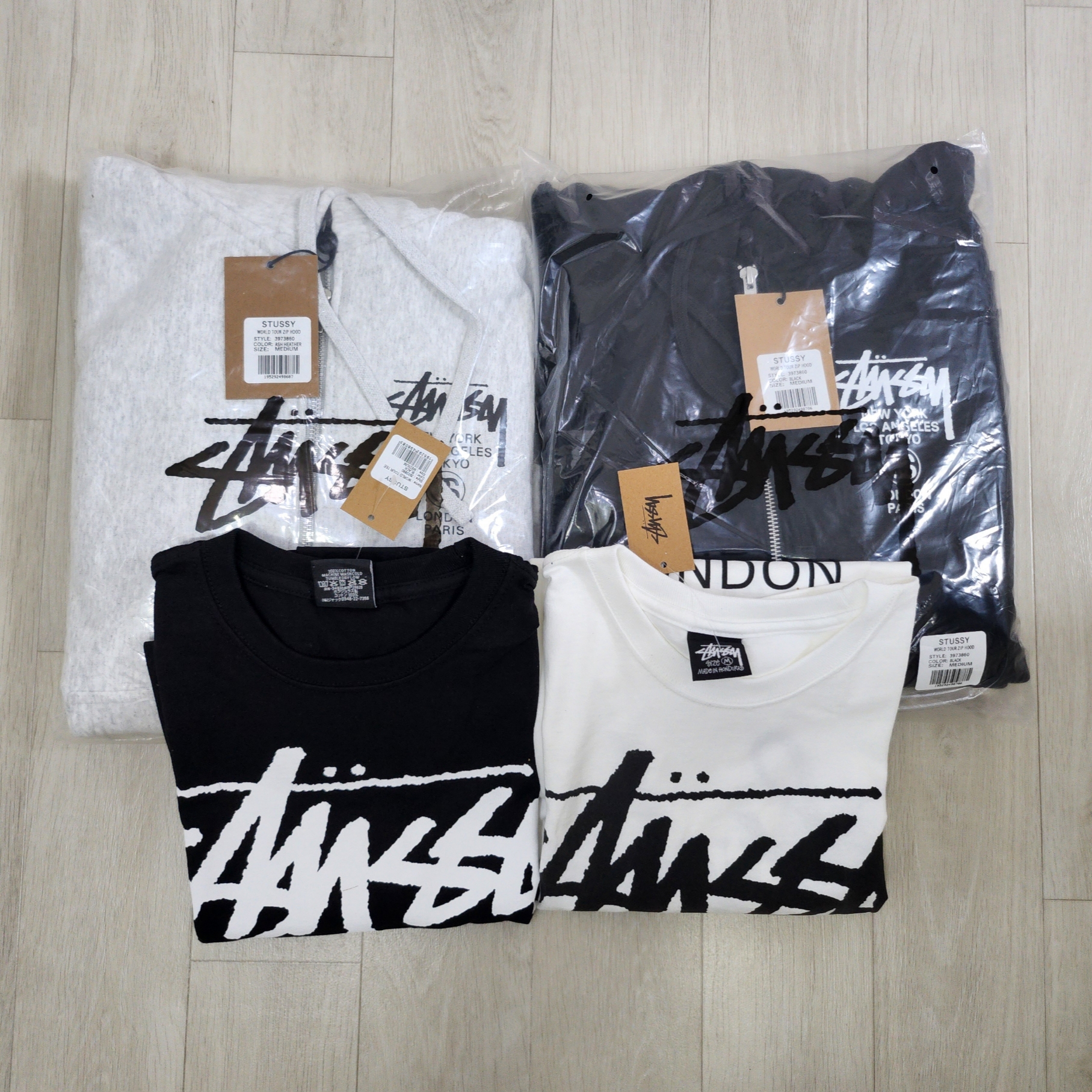 Stussy World Tour T-Shirt White 2024,2025, Stussy World Tour T-Shirt Black 2024,2025 착용 스타일