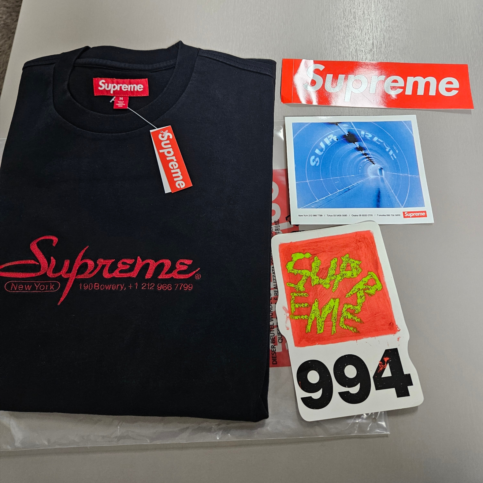 Supreme Contact S/S Top Black - 24SS 착용 스타일 - 2