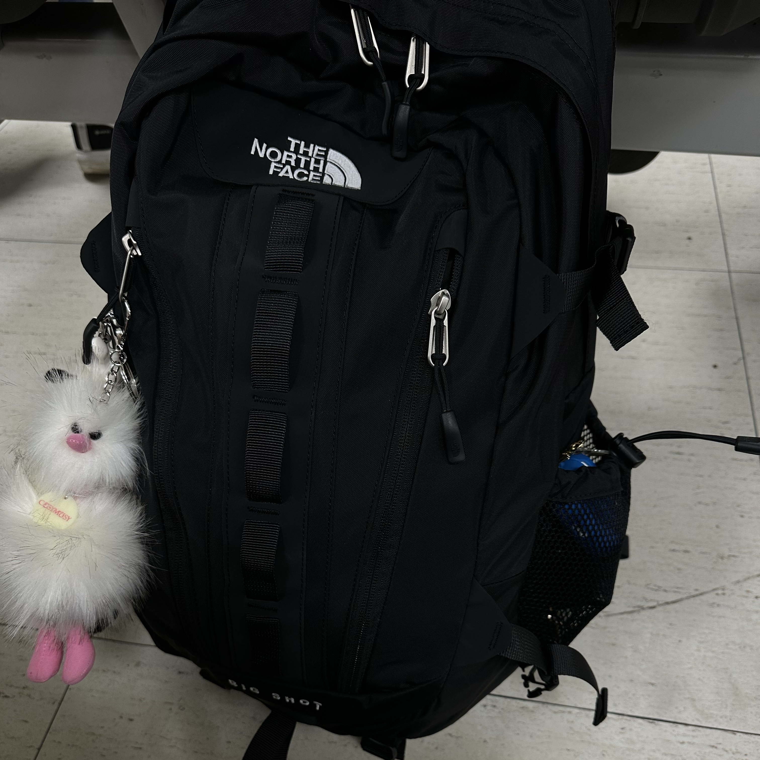 Cosymosy Ugly Bird Keyring White, The North Face Big Shot Black 착용 스타일