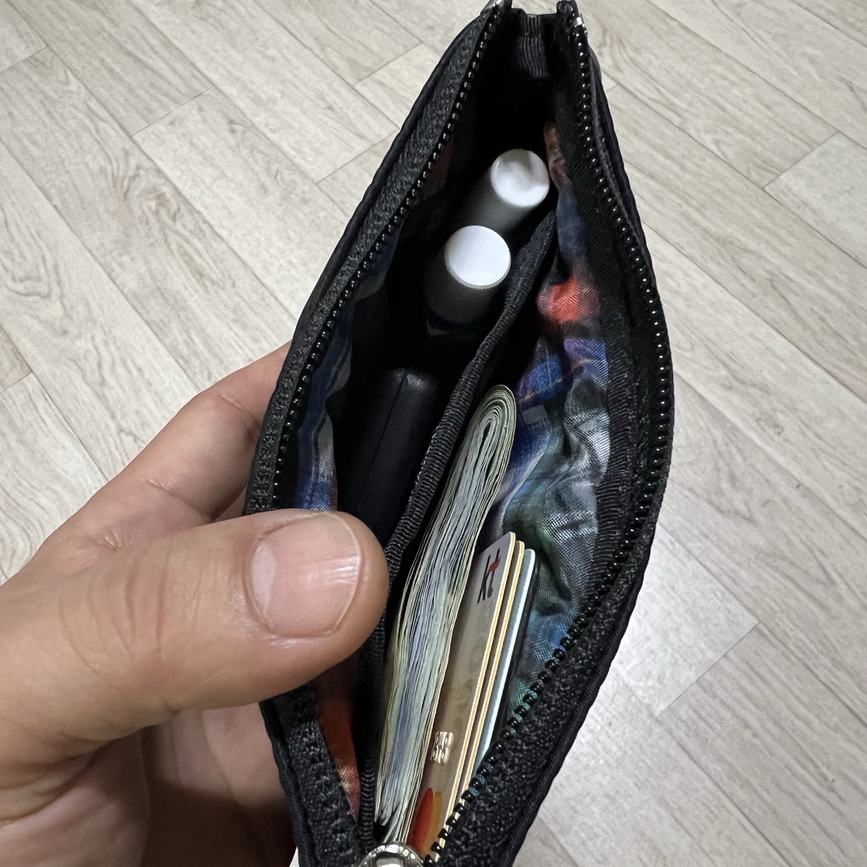 Malbon Golf x Porter POTR Utility Pouch Black 착용 스타일 - 4