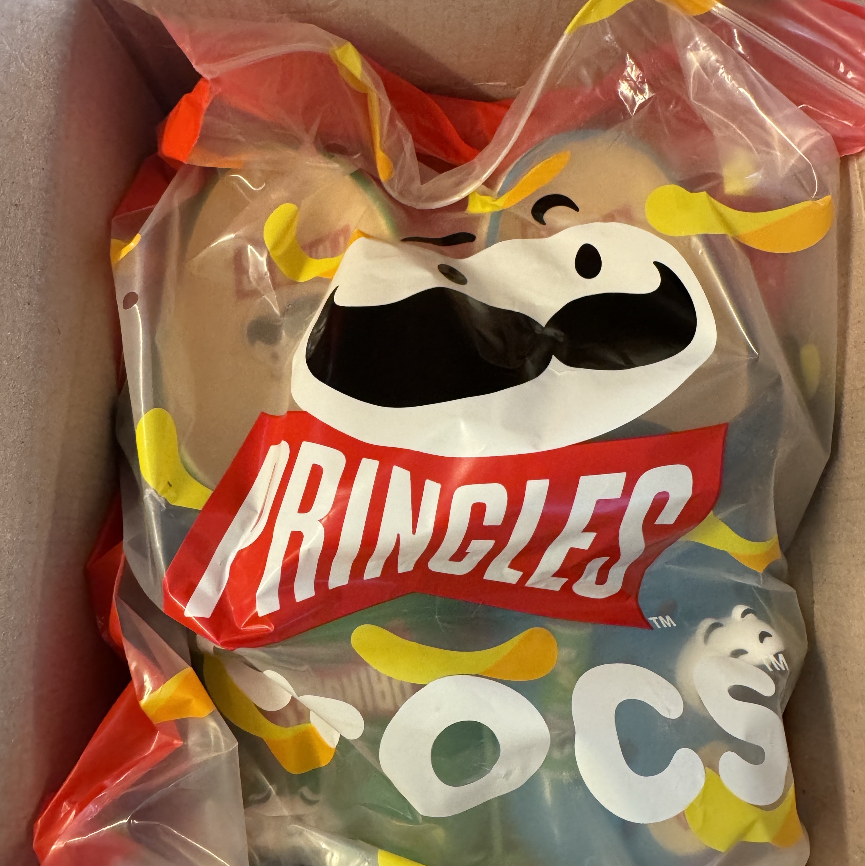 Crocs x Pringles Classic Clog Multi 착용 스타일