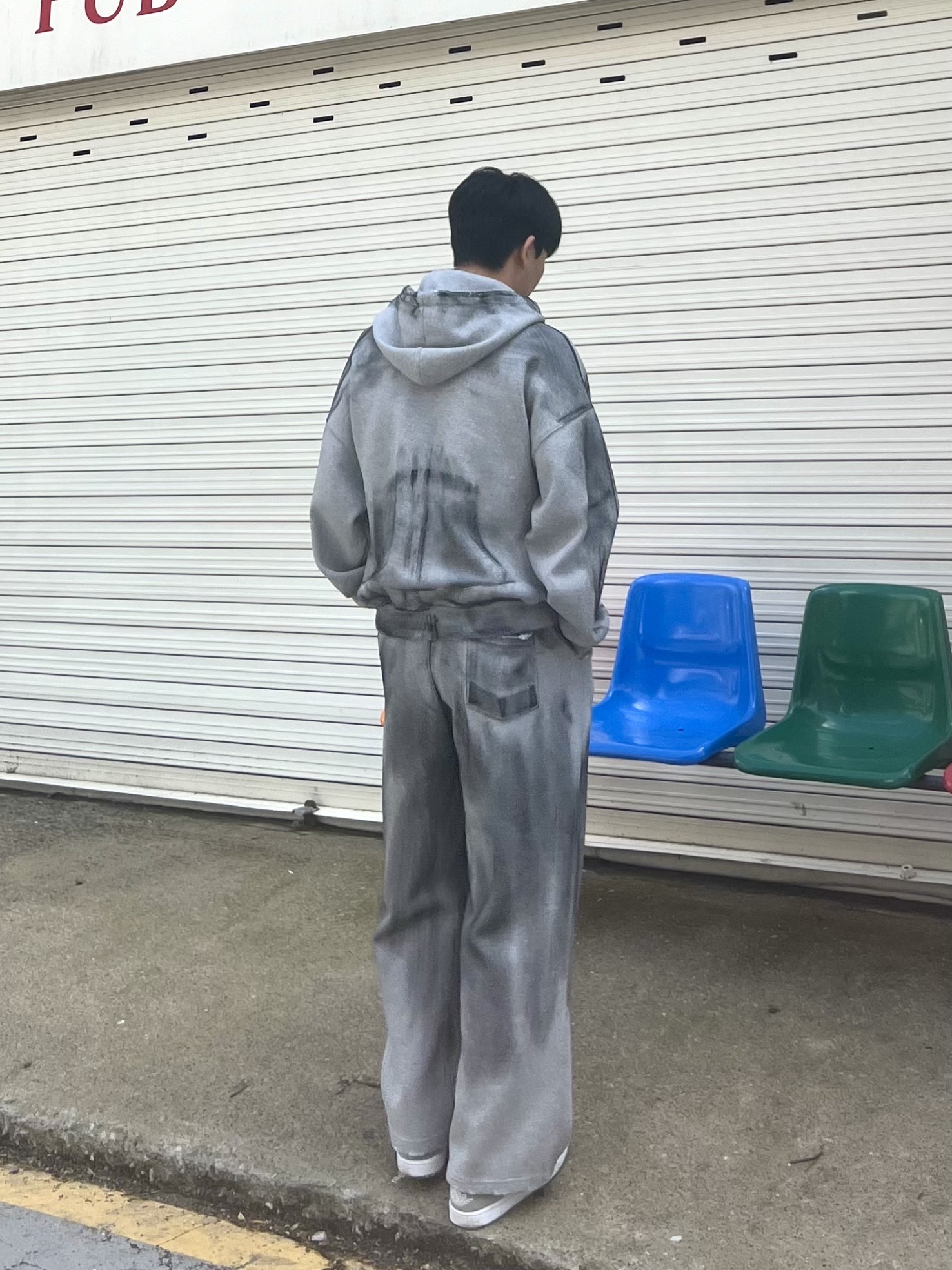 (W) Jordan 1 Low White Wolf Grey 착용 스타일 - 3