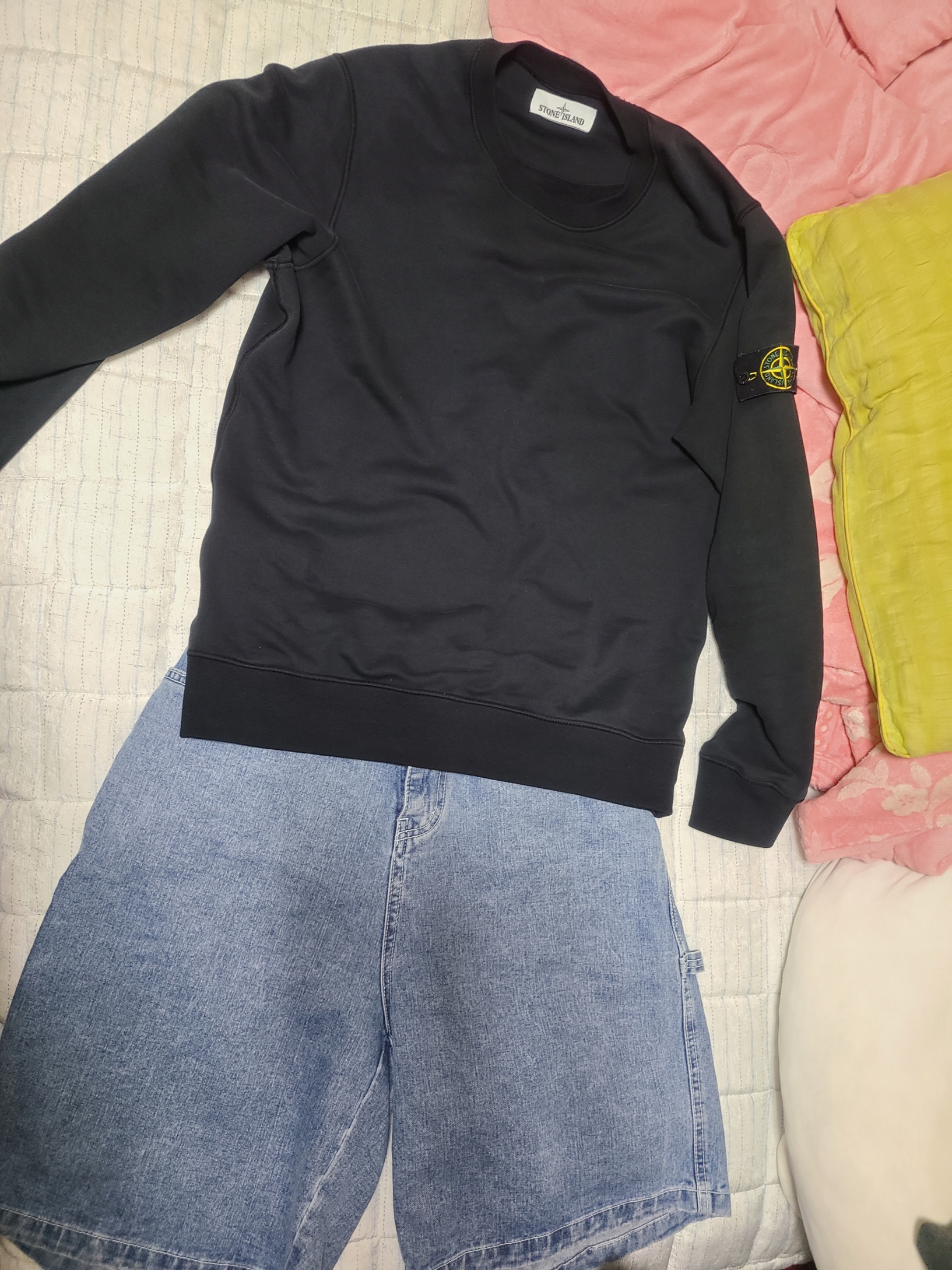 Stone Island 63020 Crewneck Sweatshirt Black - 22FW 착용 스타일