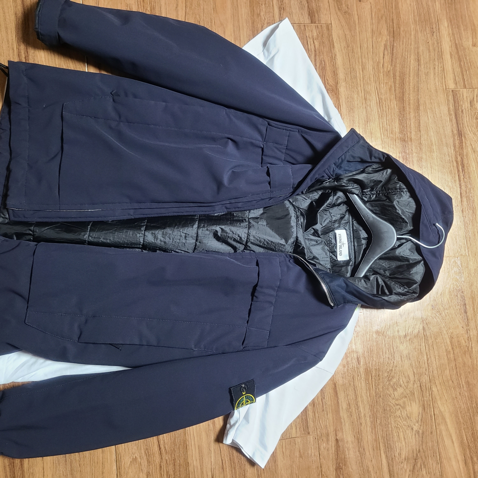 Stone Island 41427 Soft Shell Hooded Jacket Navy Blue - 21FW 착용 스타일