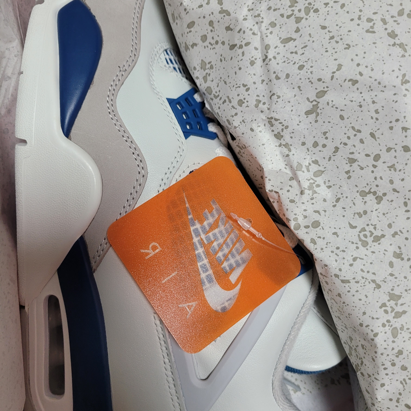 Jordan 4 Retro Industrial Blue 착용 스타일 - 1