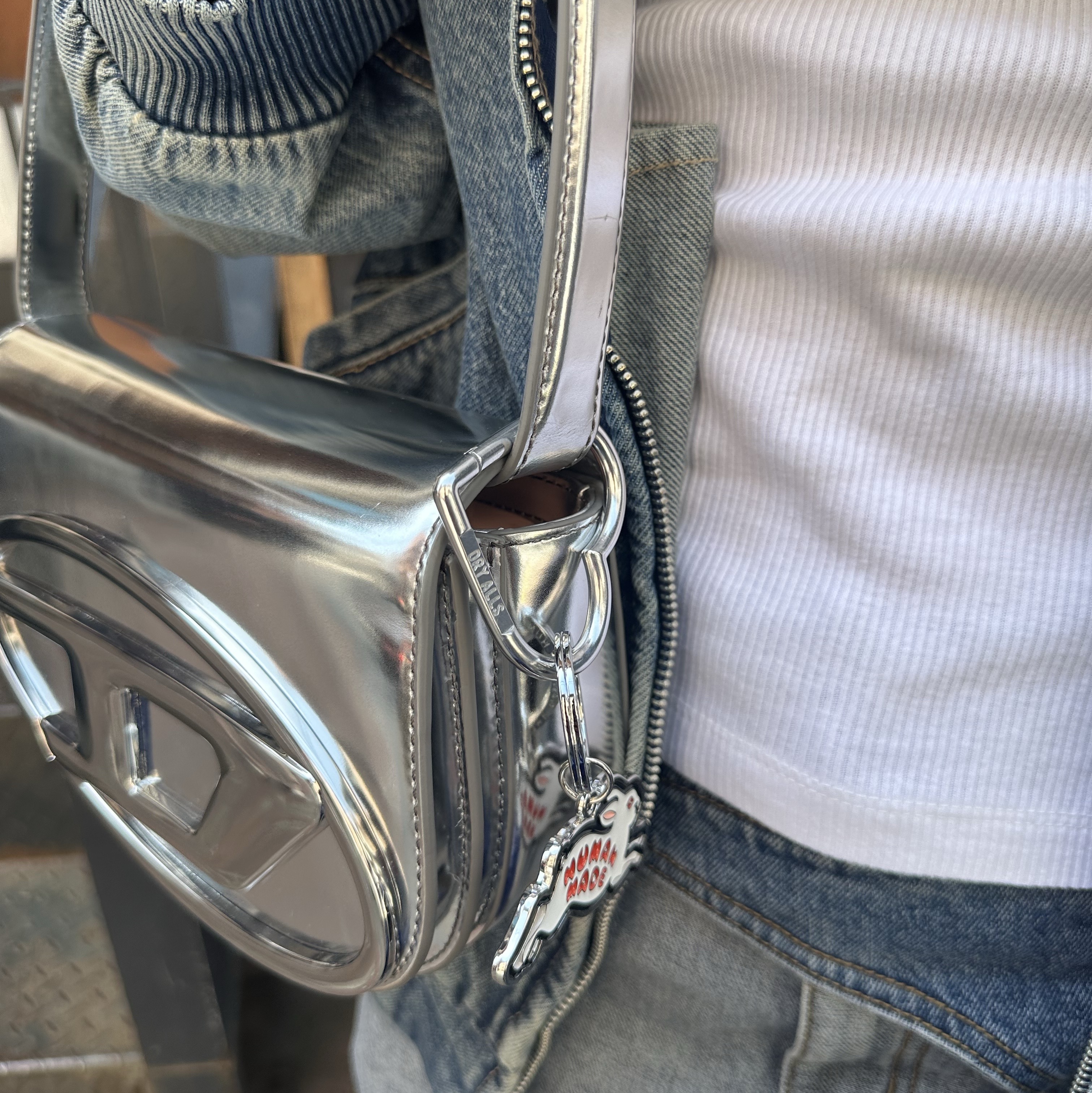 Diesel 1DR Shoulder Bag in Mirrored Leather Silver, Human Made Animal Keychain #1 Silver 착용 스타일 - 2