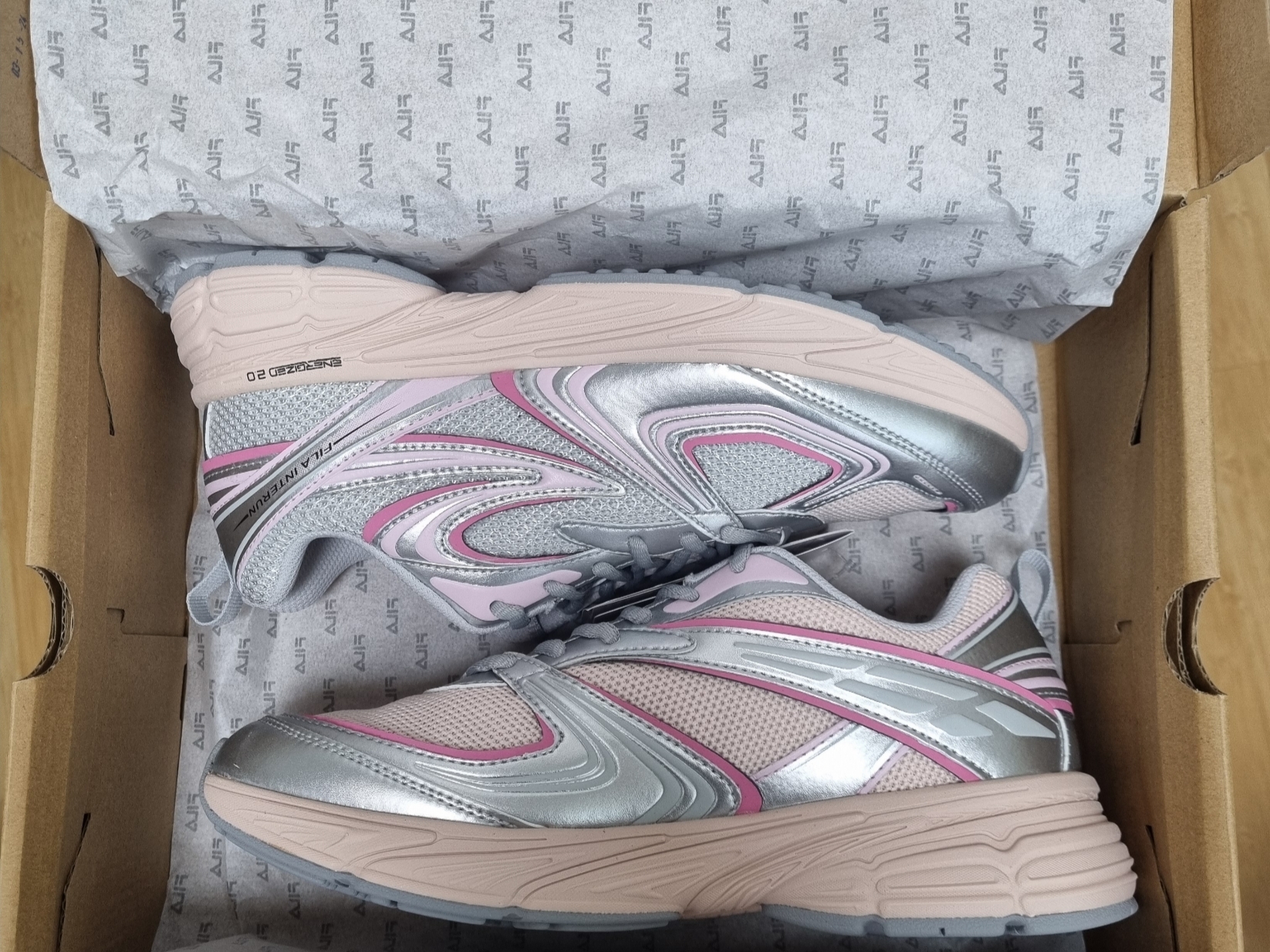 Fila Interun Pink Blossom 착용 스타일