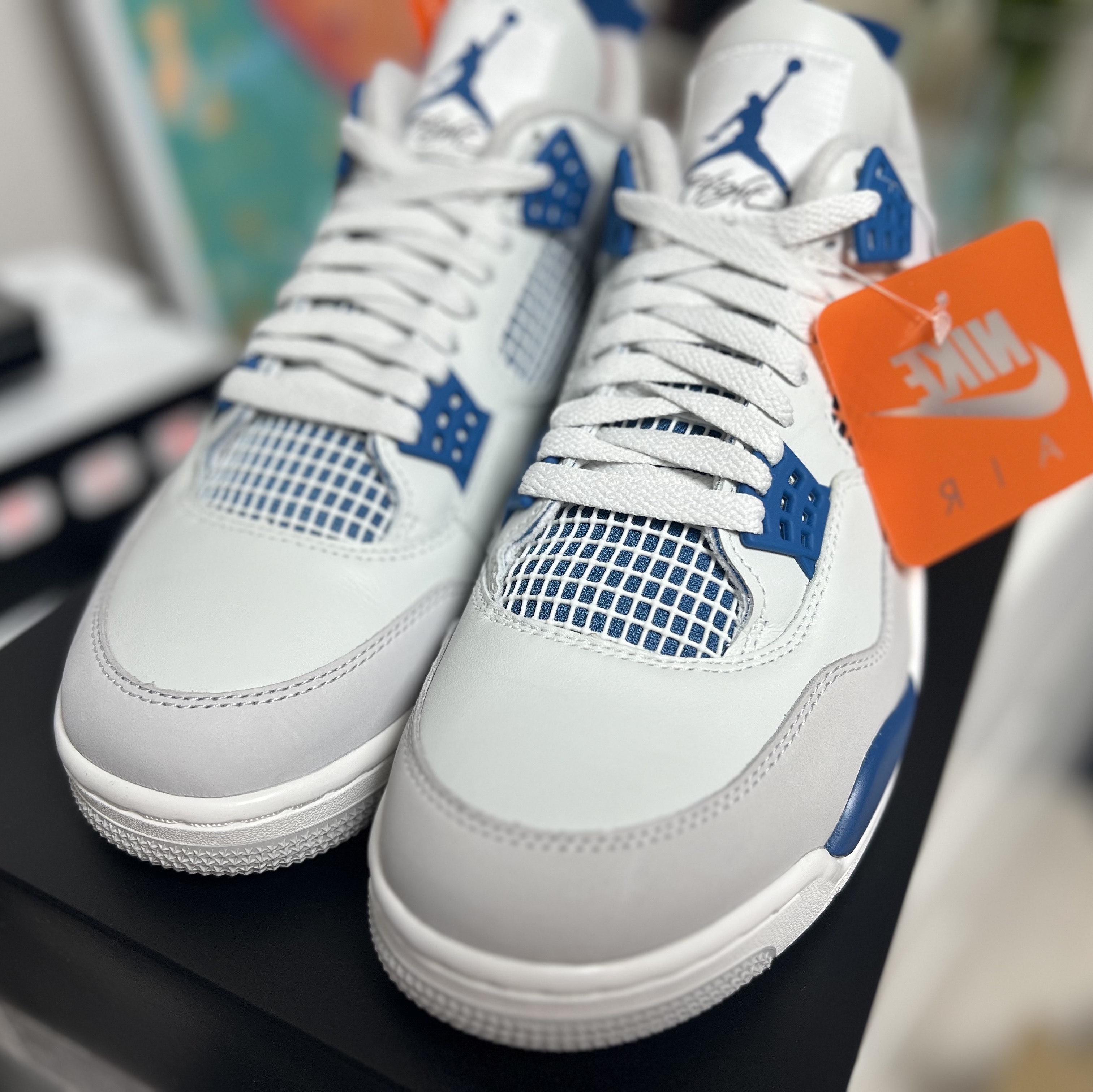 Jordan 4 Retro Industrial Blue 착용 스타일 - 1