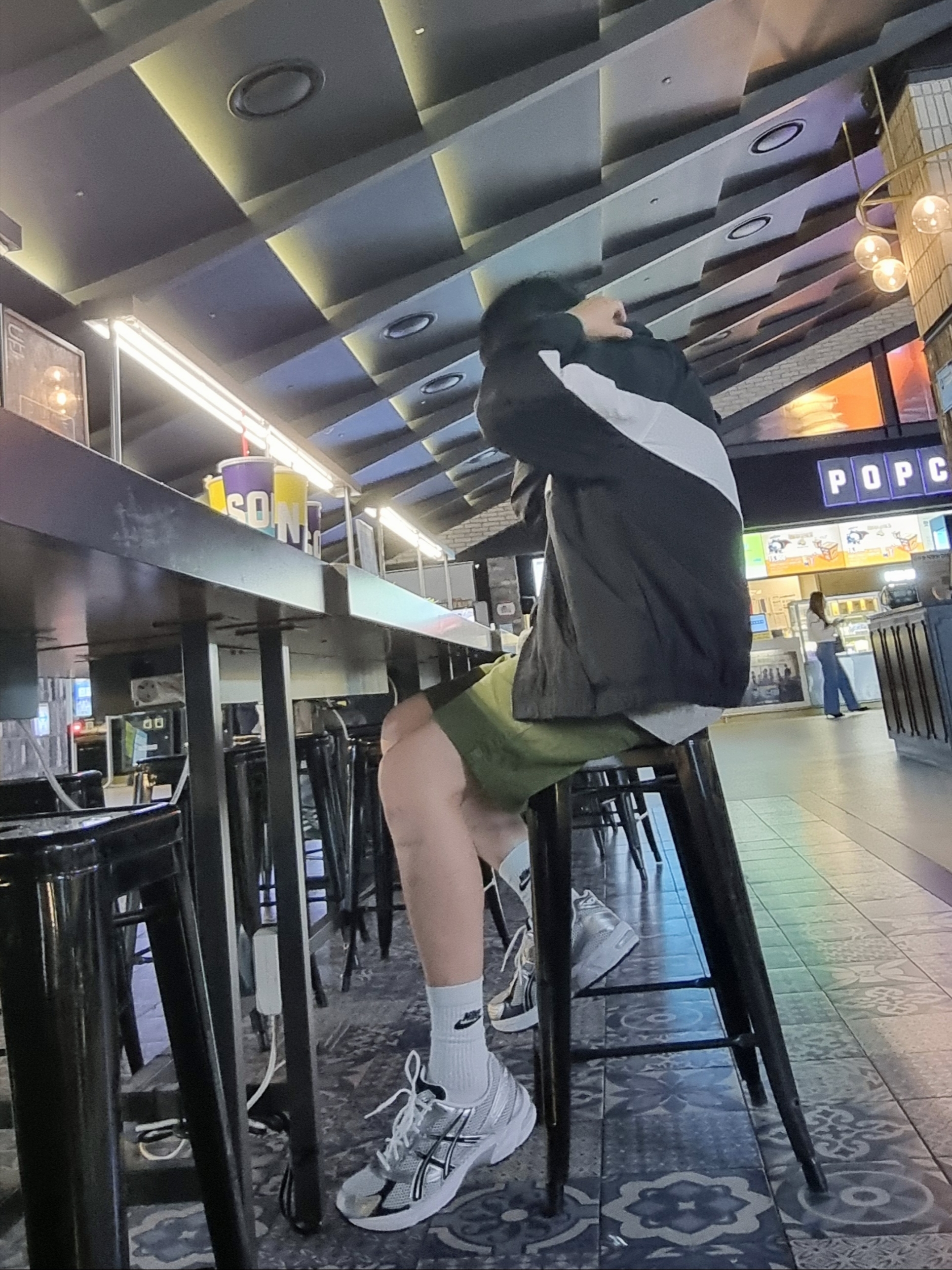 Asics Gel-1130 White Black, Nike Everyday Essential Crew Socks White Black (3 Pack/Korean Ver.) 착용 스타일