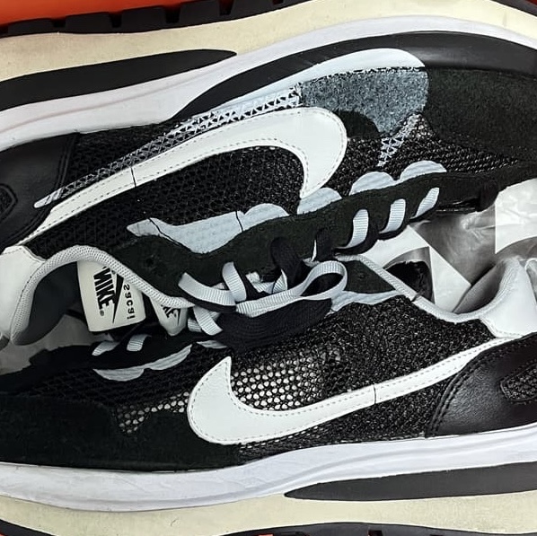 Nike x Sacai VaporWaffle Black White 착용 스타일