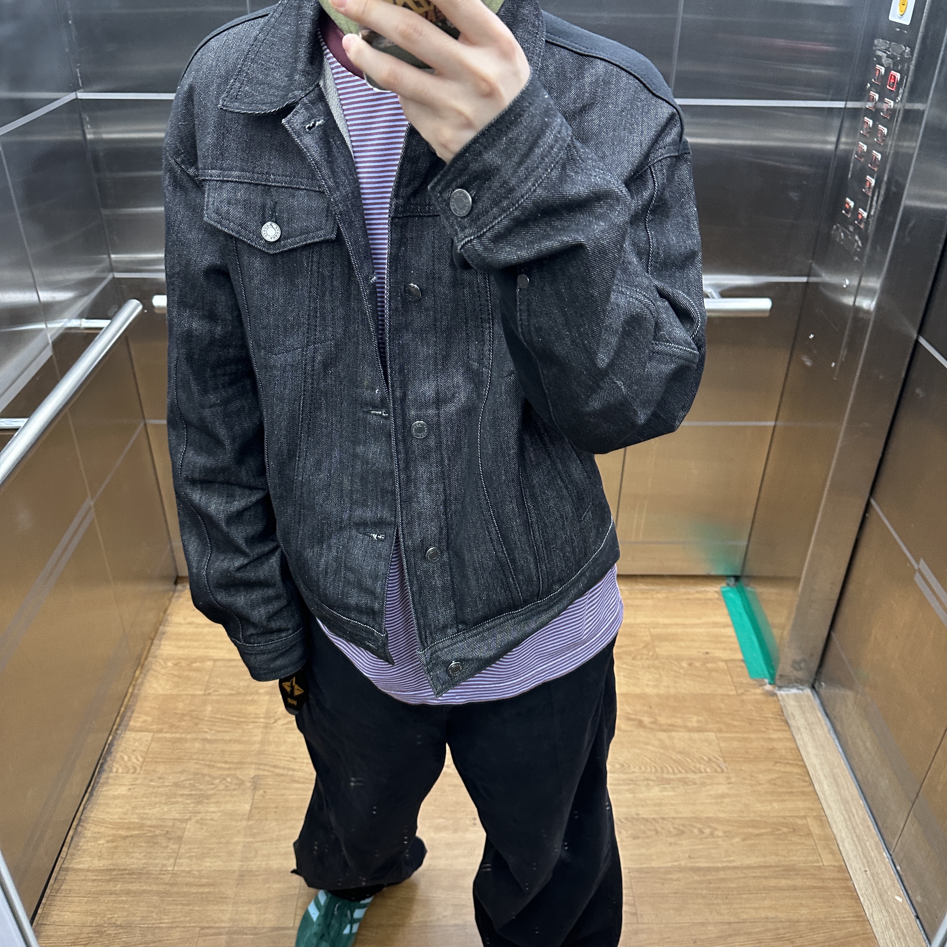 Supreme Layered Hooded L/S Top Olive - 24SS, Adidas Gazelle Indoor Collegiate Green Hazy Sky 착용 스타일