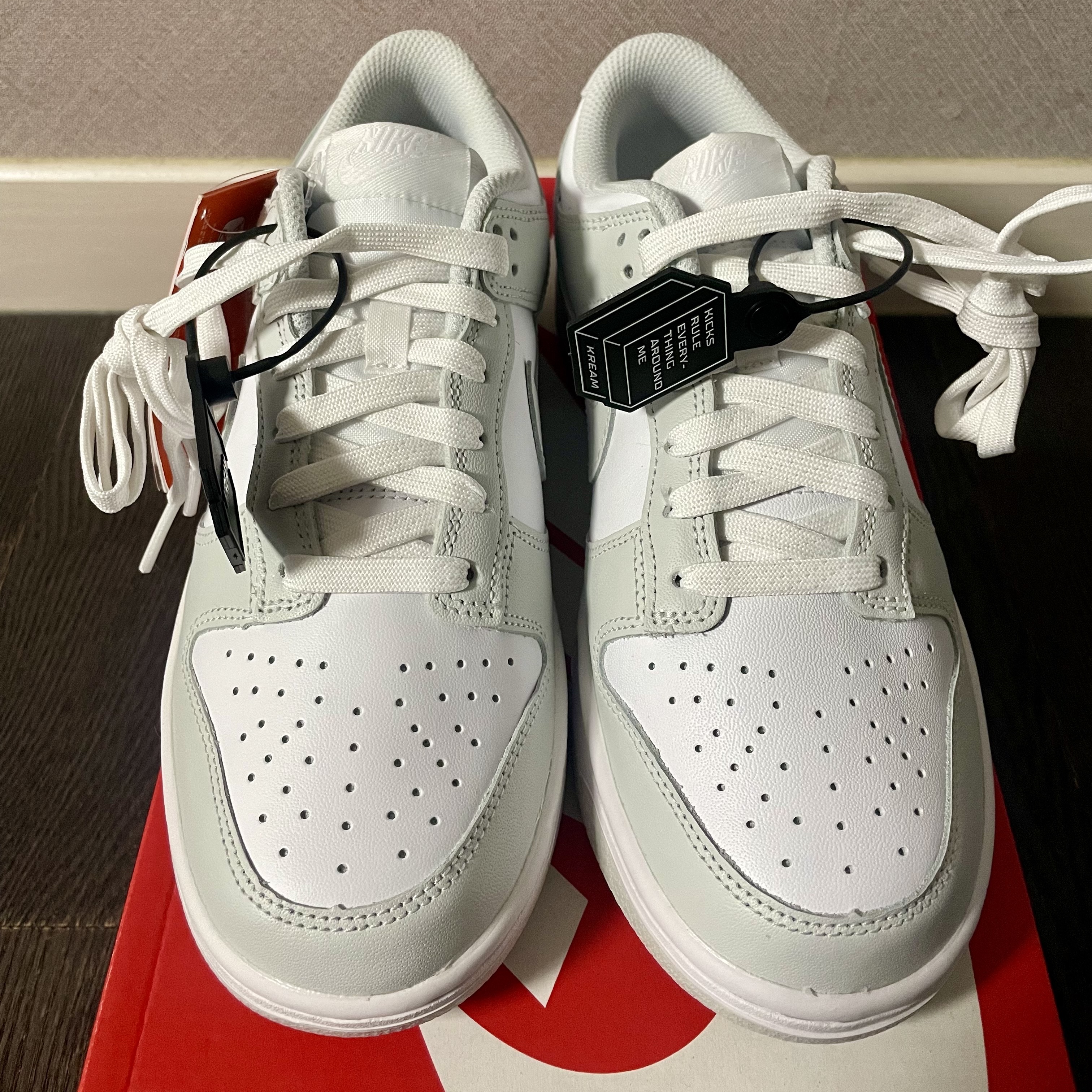 (W) Nike Dunk Low Photon Dust 착용 스타일 - 1