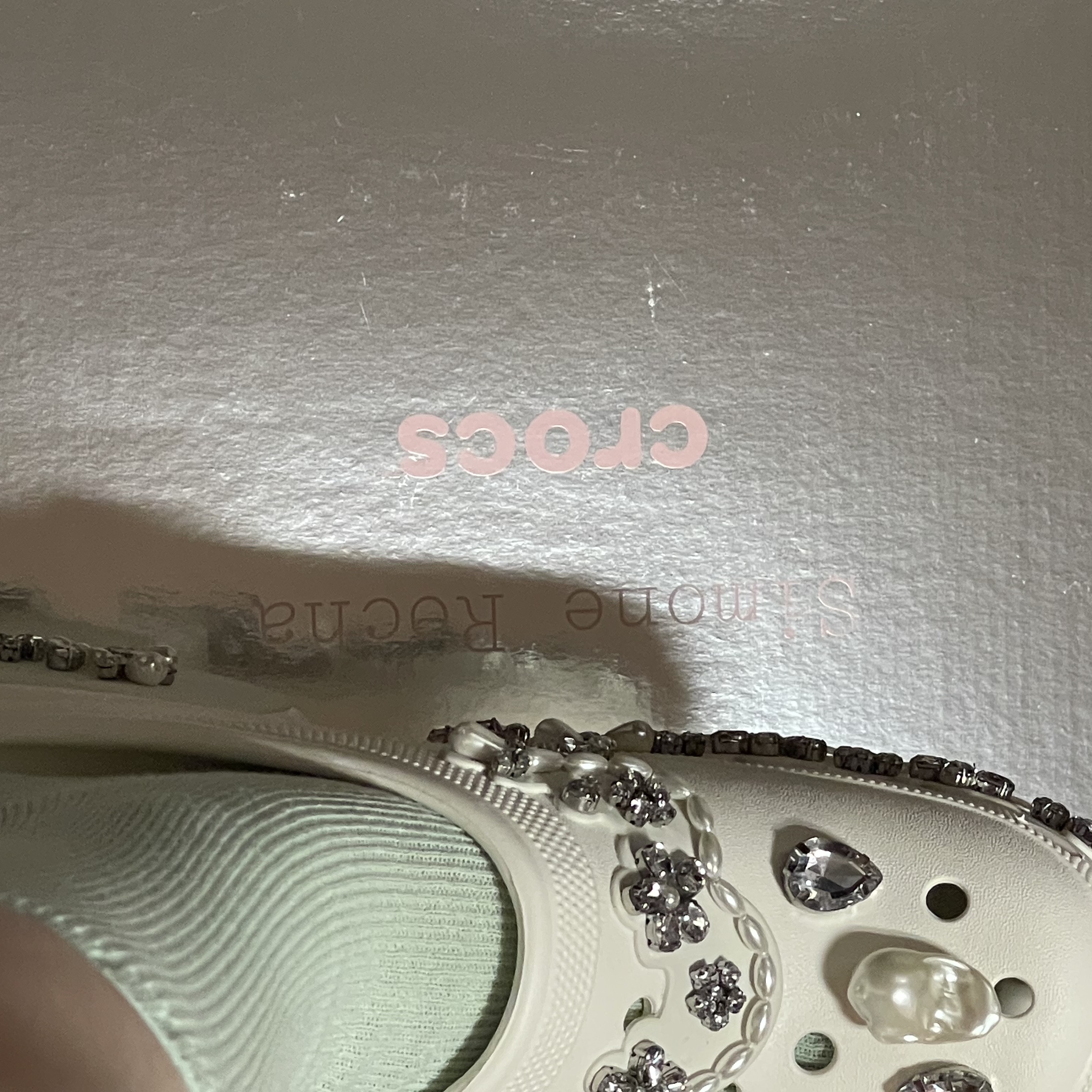 (W) Crocs x Simone Rocha Siren Clog White 착용 스타일 - 8