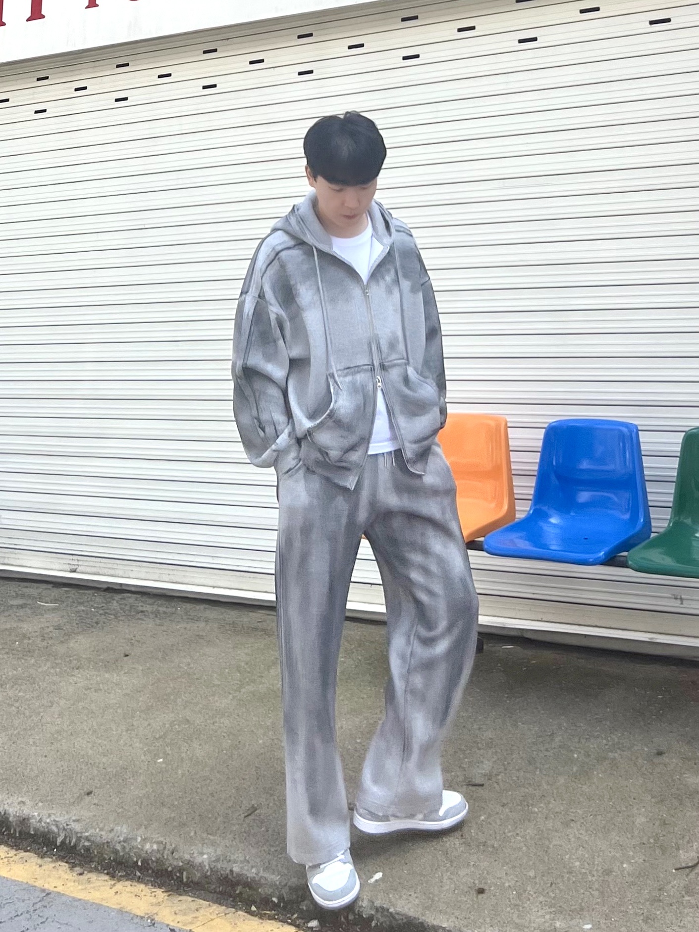 (W) Jordan 1 Low White Wolf Grey 착용 스타일 - 2