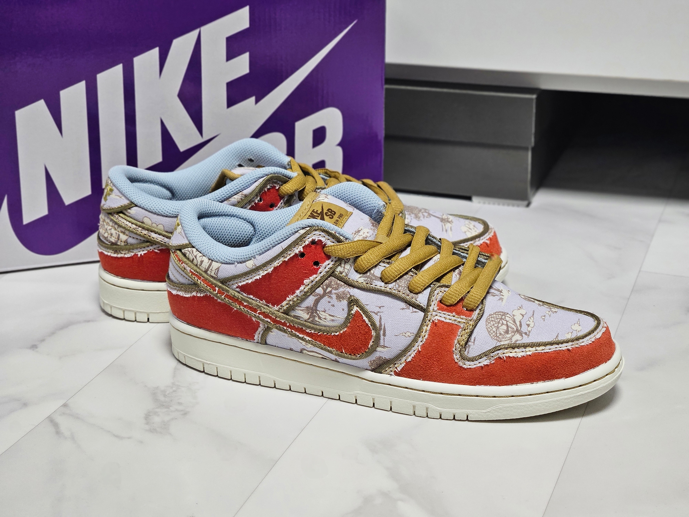 Nike SB Dunk Low Pro Premium Toile 착용 스타일 - 5