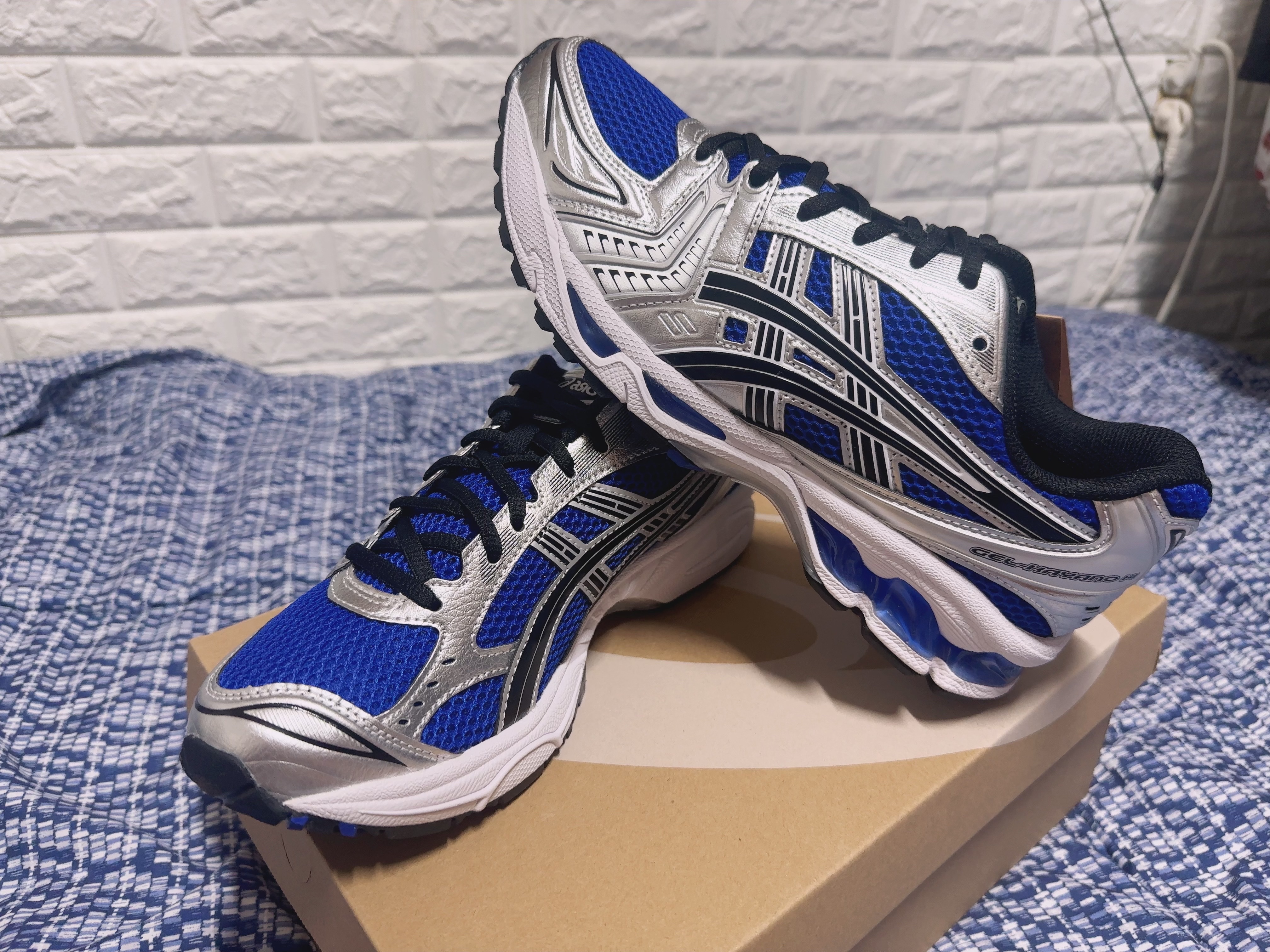 Asics Gel-Kayano 14 Monaco Blue Black 착용 스타일 - 7