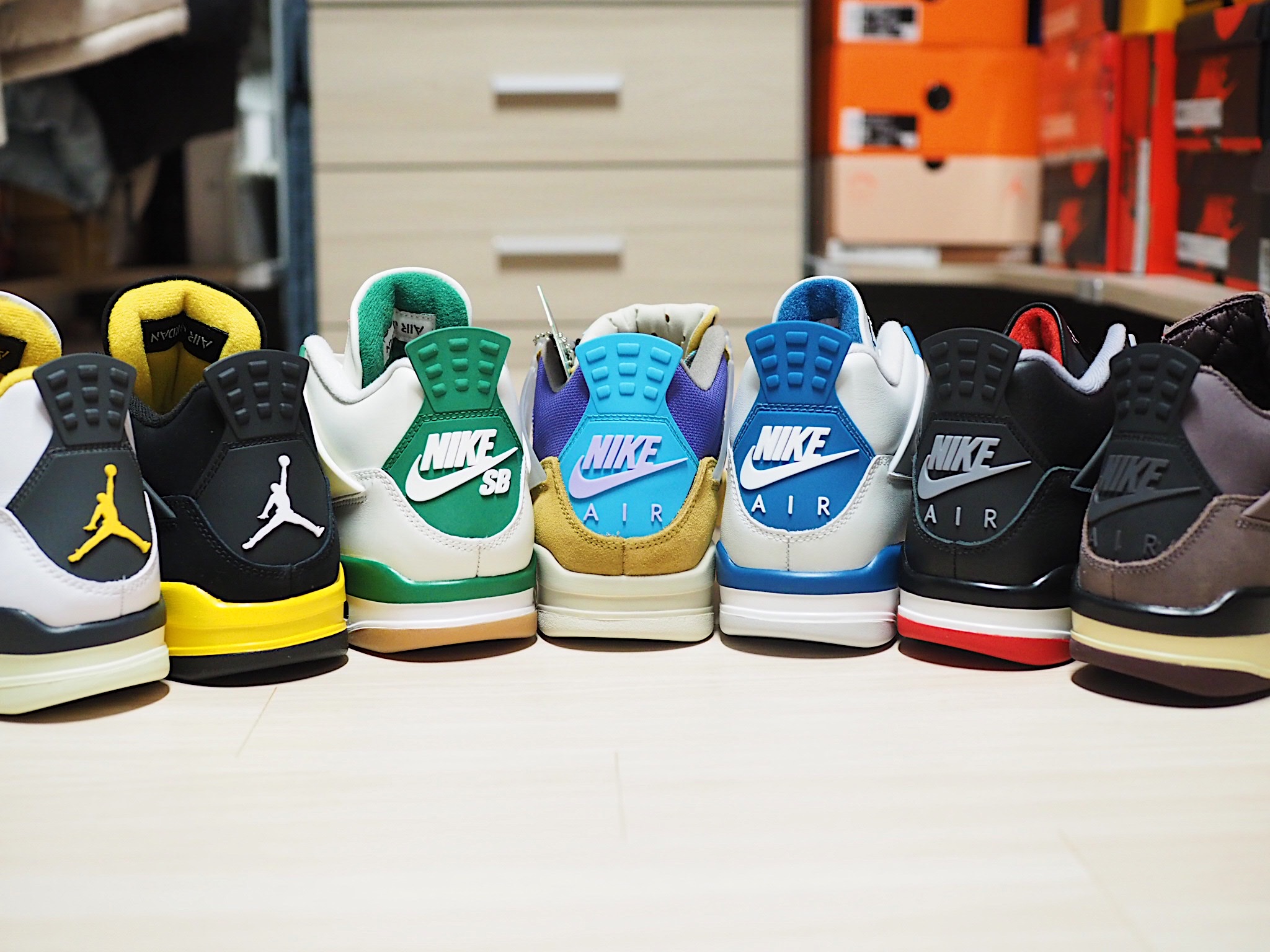 Jordan 4 Retro Industrial Blue, Jordan 4 Retro Bred Reimagined 착용 스타일 - 2