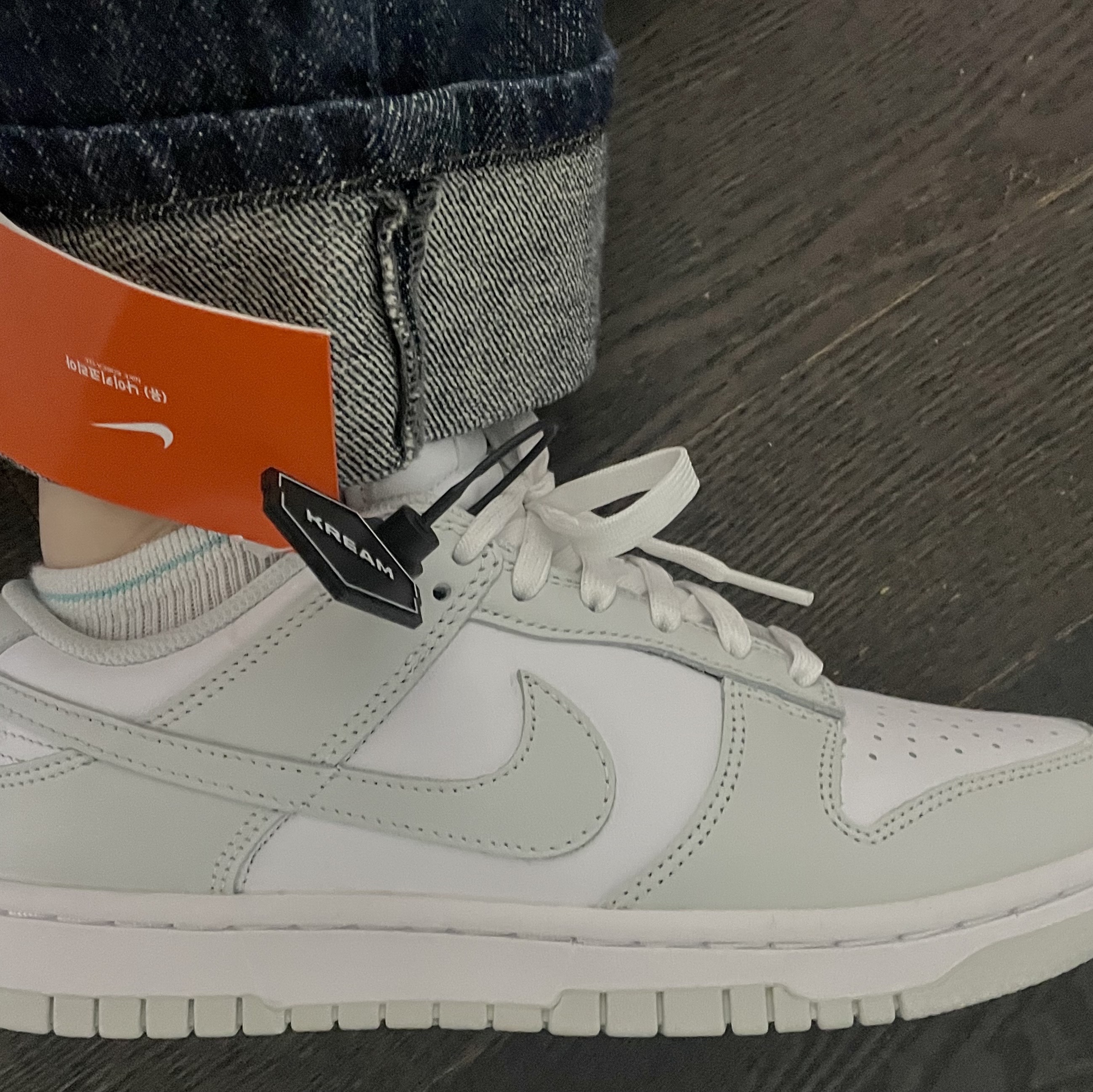 (W) Nike Dunk Low Photon Dust 착용 스타일 - 5
