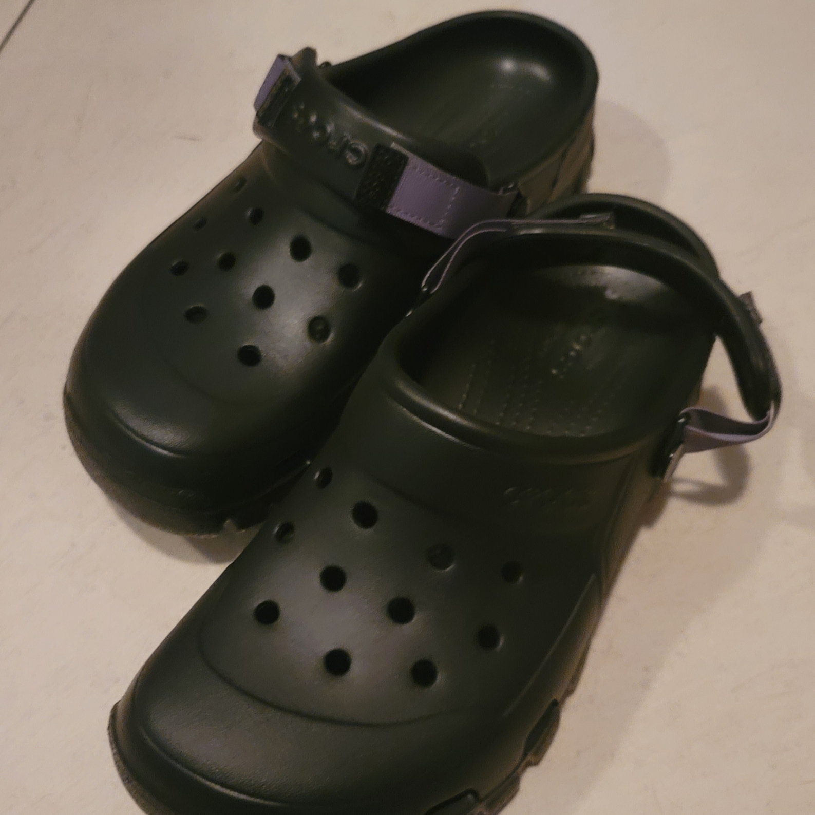 Crocs Offroad Sport Clog Black 착용 스타일