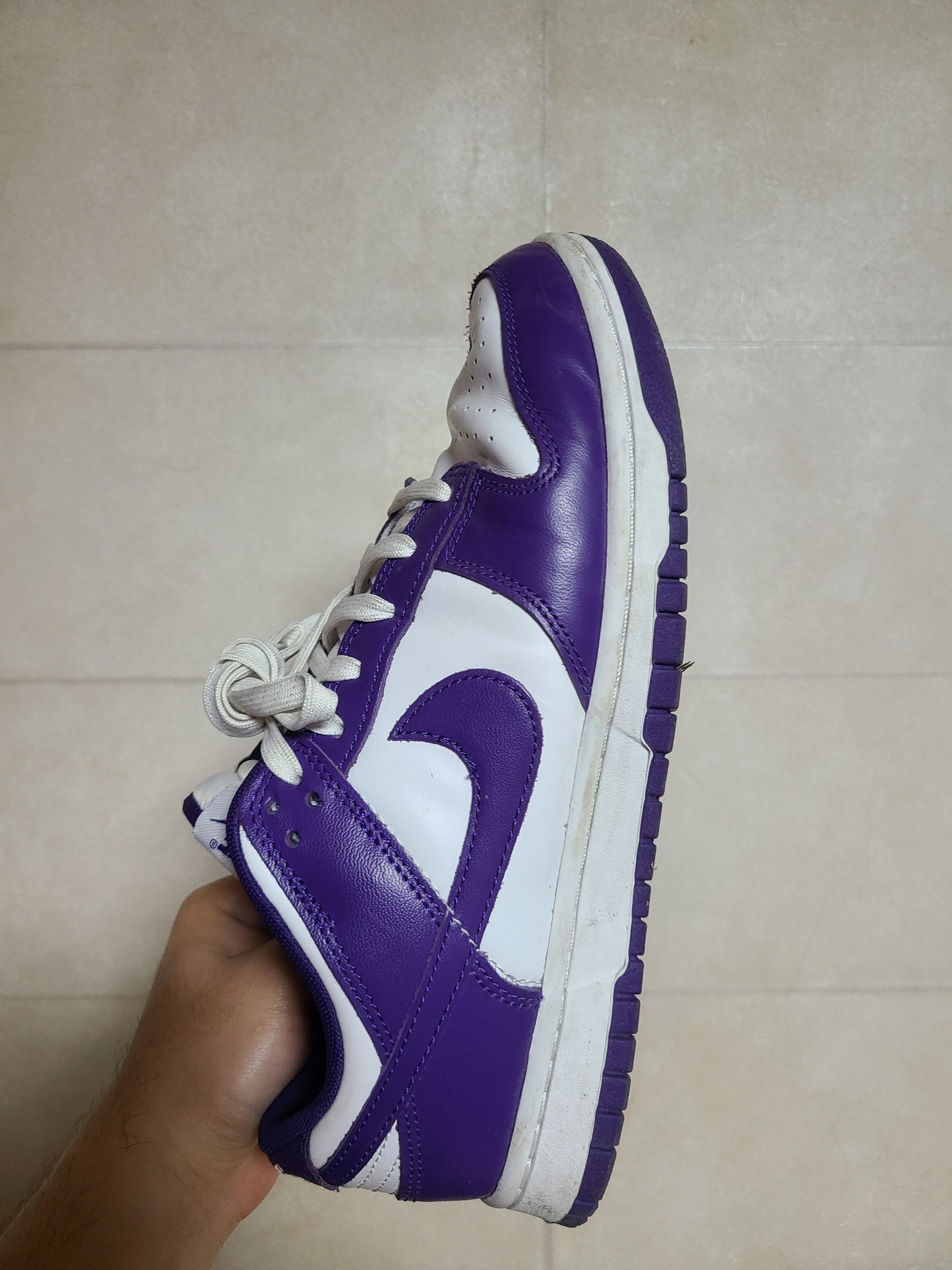Nike Dunk Low Retro Championship Court Purple 착용 스타일 - 2