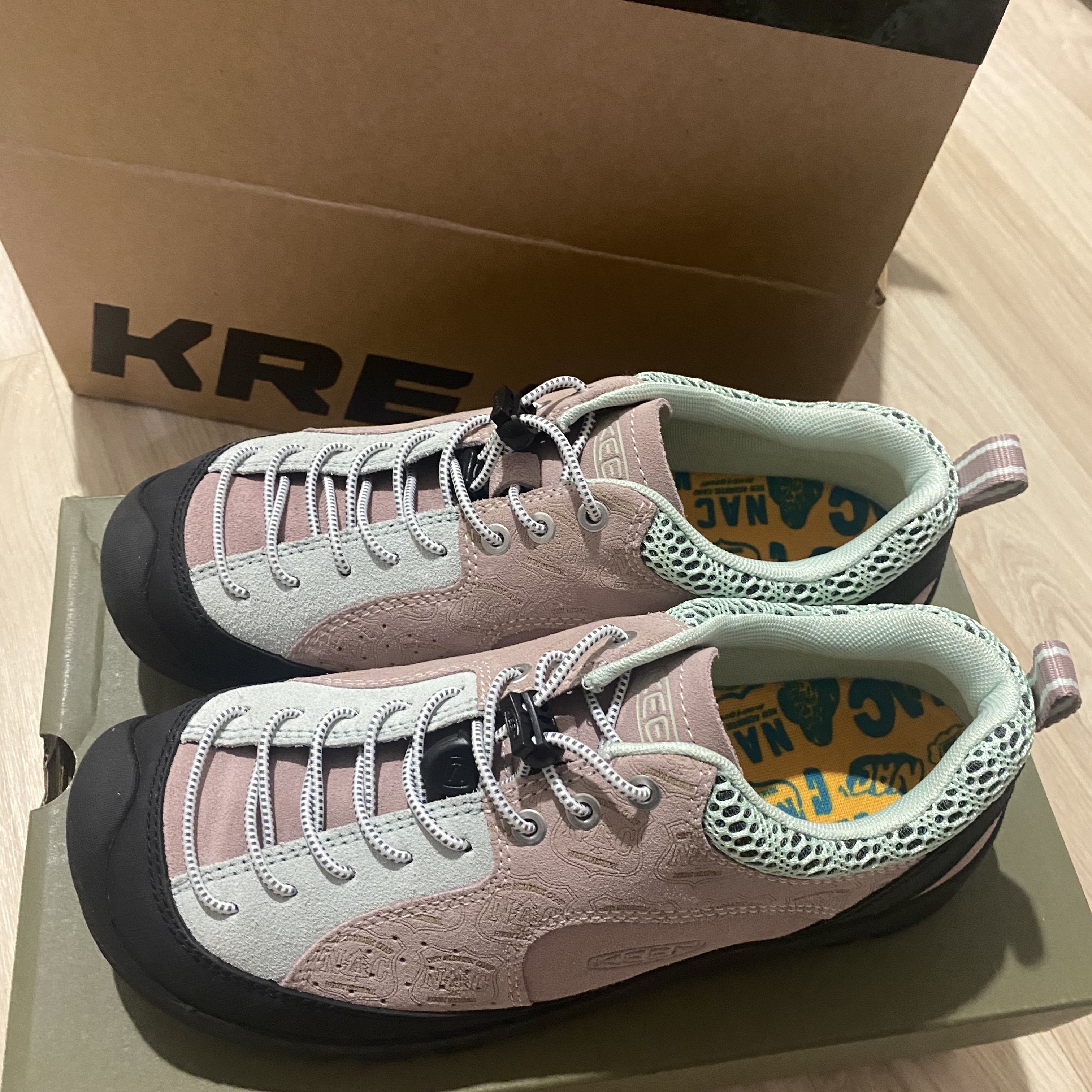 (W) Keen Jasper Rocks SP Sneakers NAC Field 착용 스타일