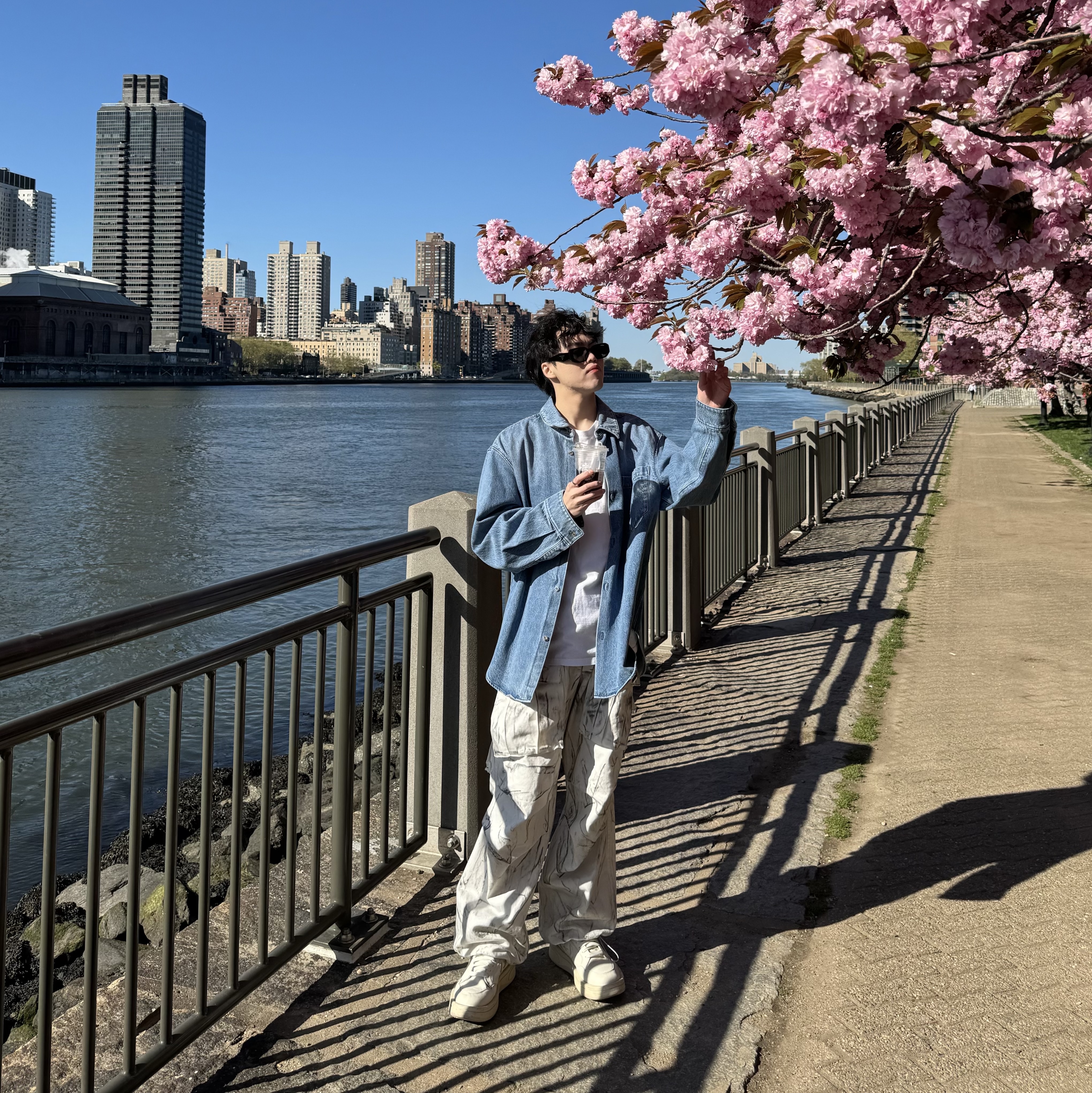 Nos Couleurs 01 Cargo Pants Dirty Washing, Converse x Drkshdw Turbowpn Egret 착용 스타일 - 1