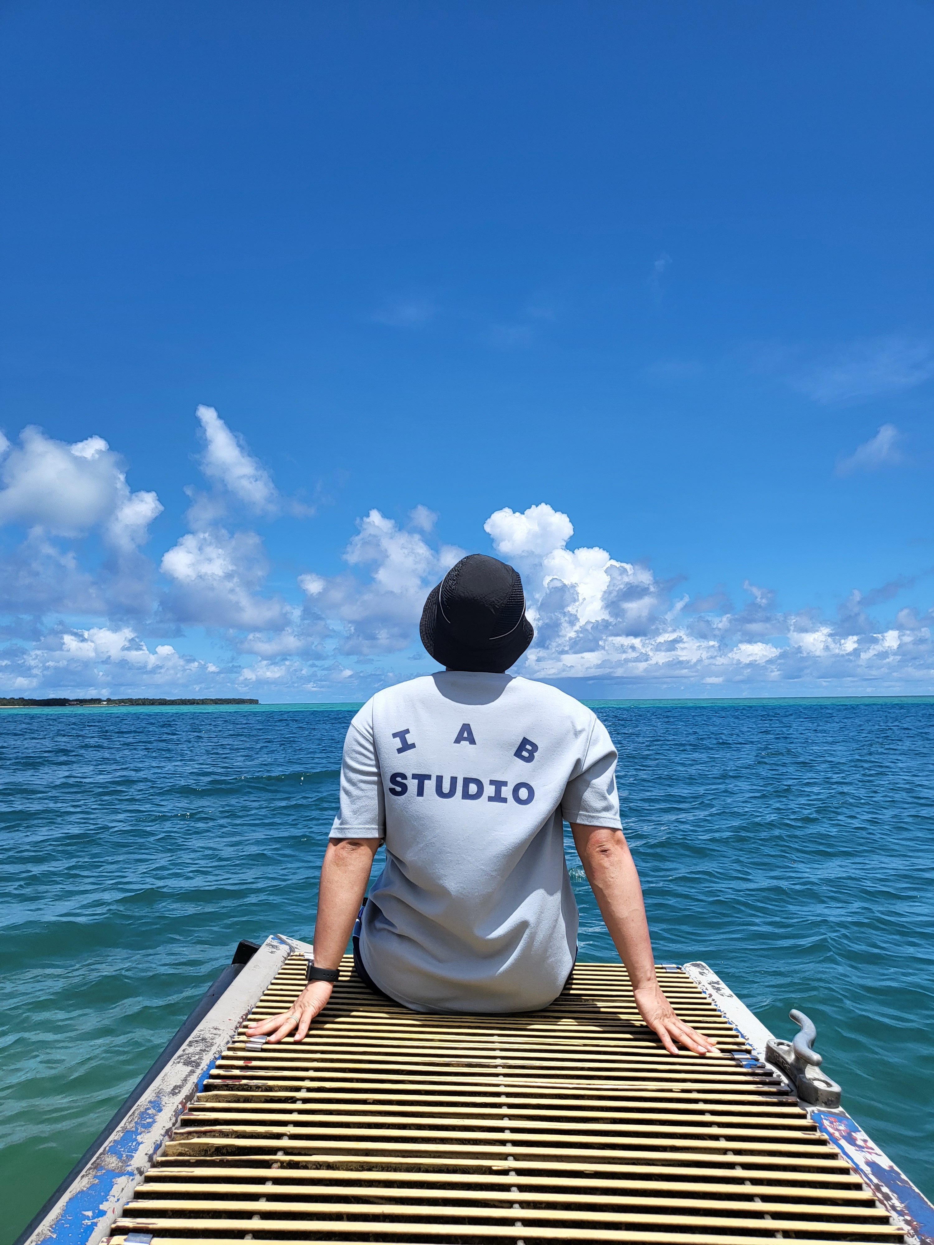 IAB Studio T-Shirt Ash Blue - 21SS 착용 스타일