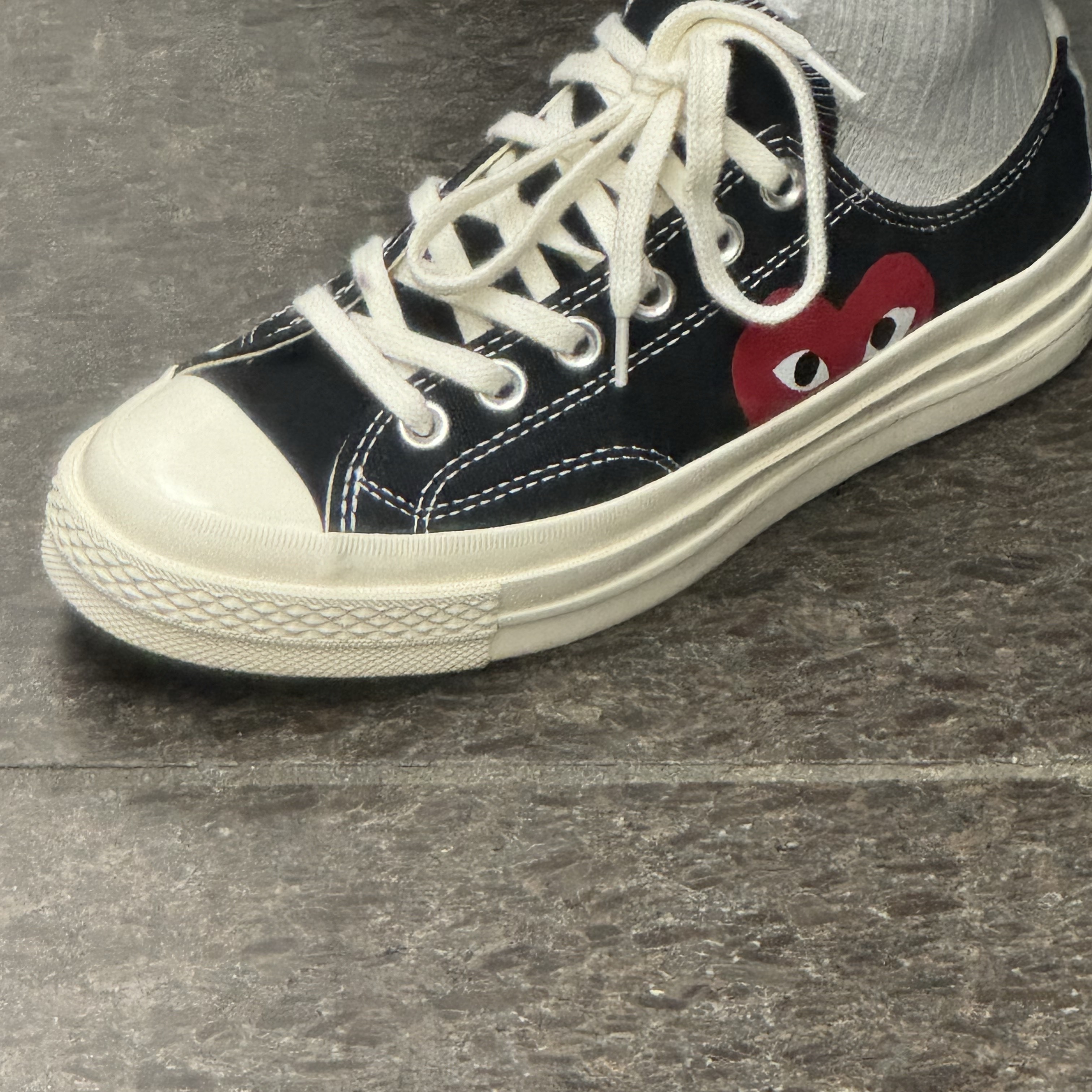 Converse x Play Comme des Garcons Chuck 70 Ox Black 착용 스타일