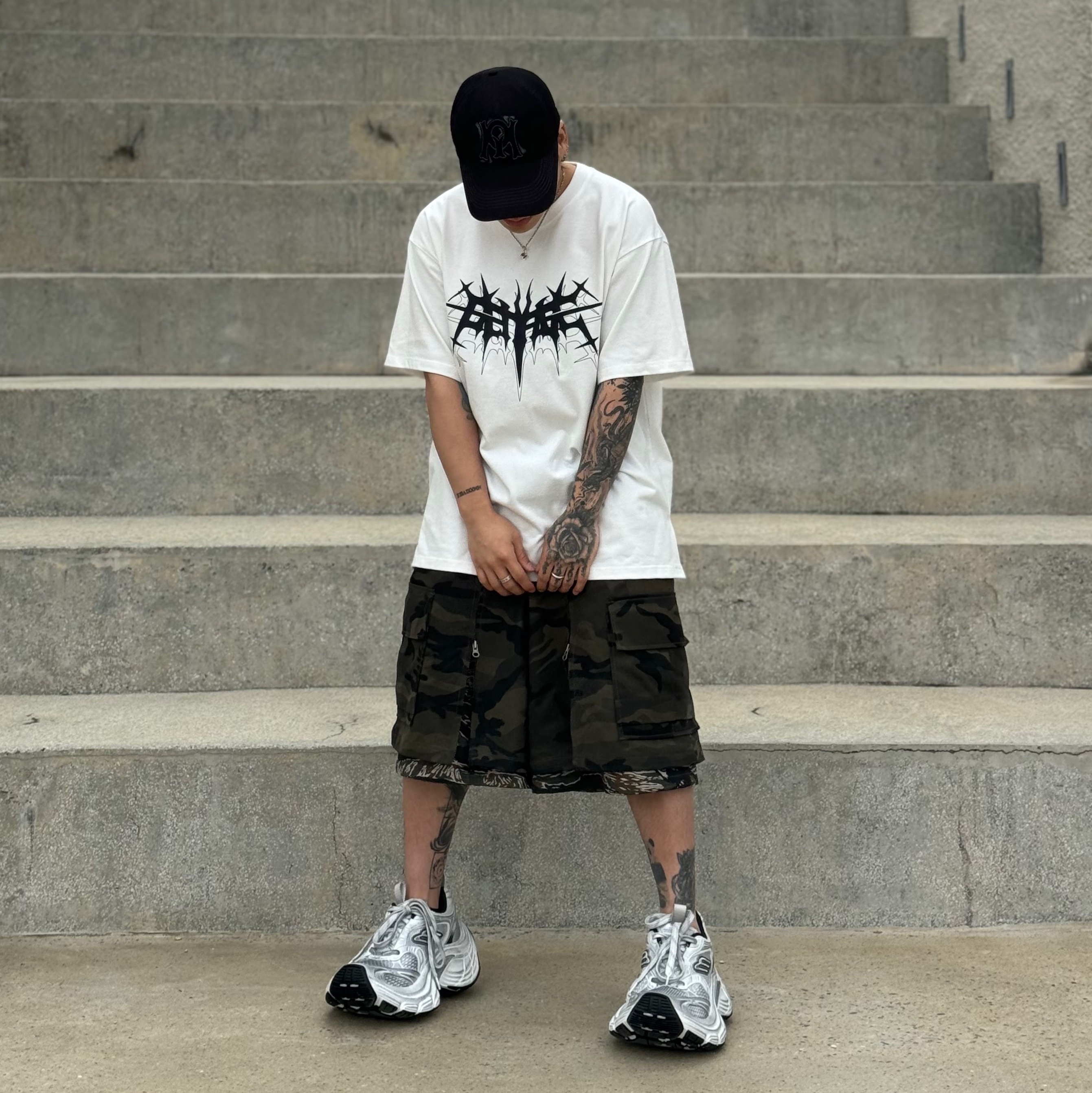 Balenciaga 10XL Sneakers White Grey Silver Black, (W) Balenciaga 10XL Sneakers White Grey Silver Black 착용 스타일 - 3