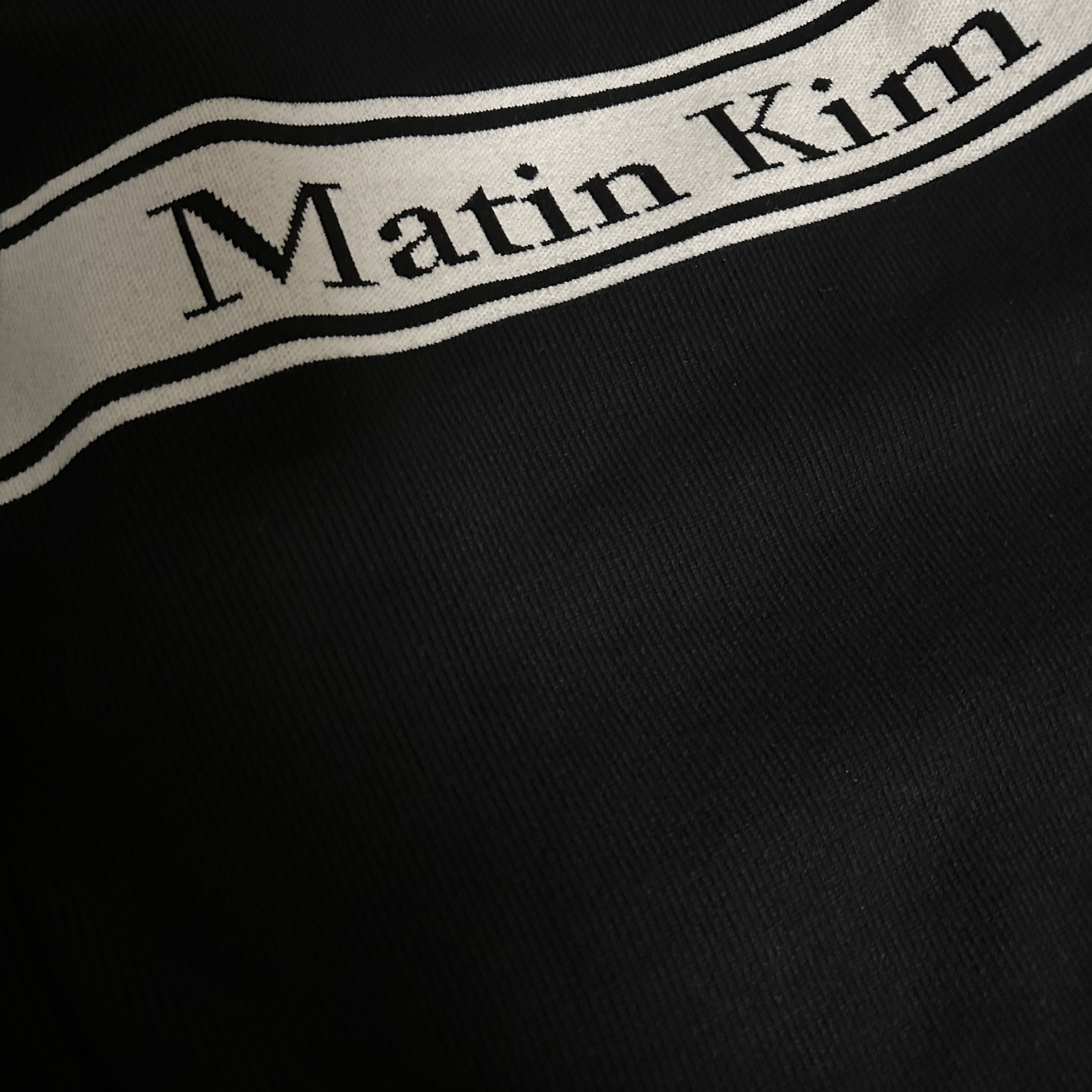 Matin Kim Spell Point Stripe Knit Cardigan Black 착용 스타일