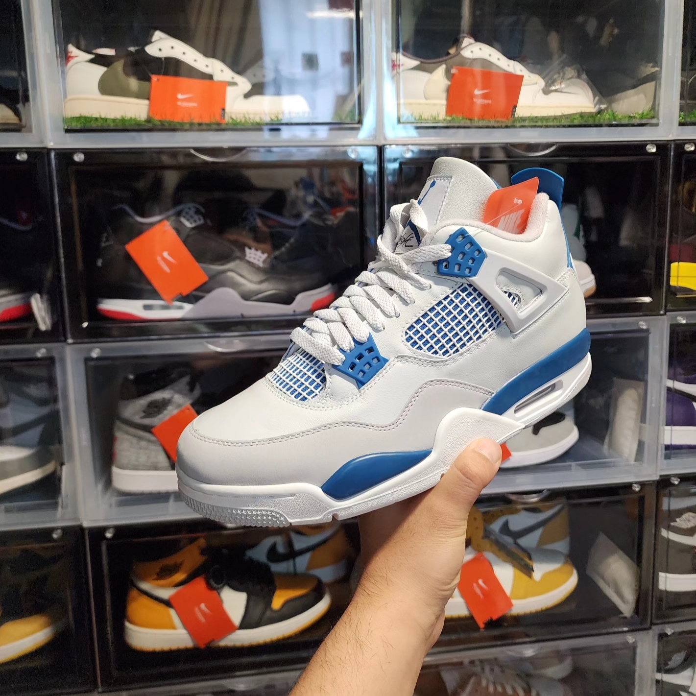 Jordan 4 Retro Industrial Blue 착용 스타일 - 3