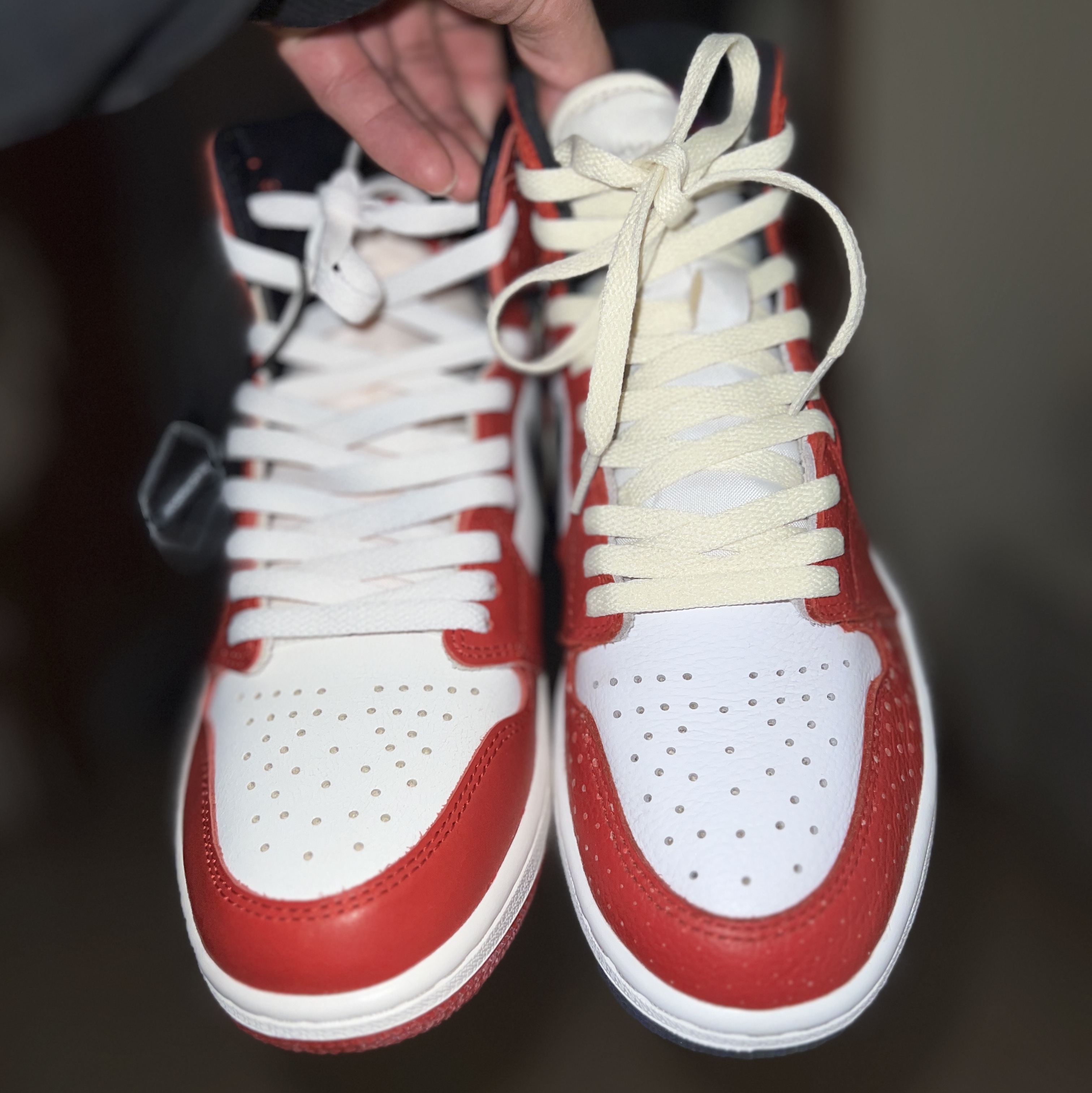 Jordan 1 Retro High Spider-Man Origin Story, Jordan 1 Retro High OG Chicago 2022 착용 스타일 - 3