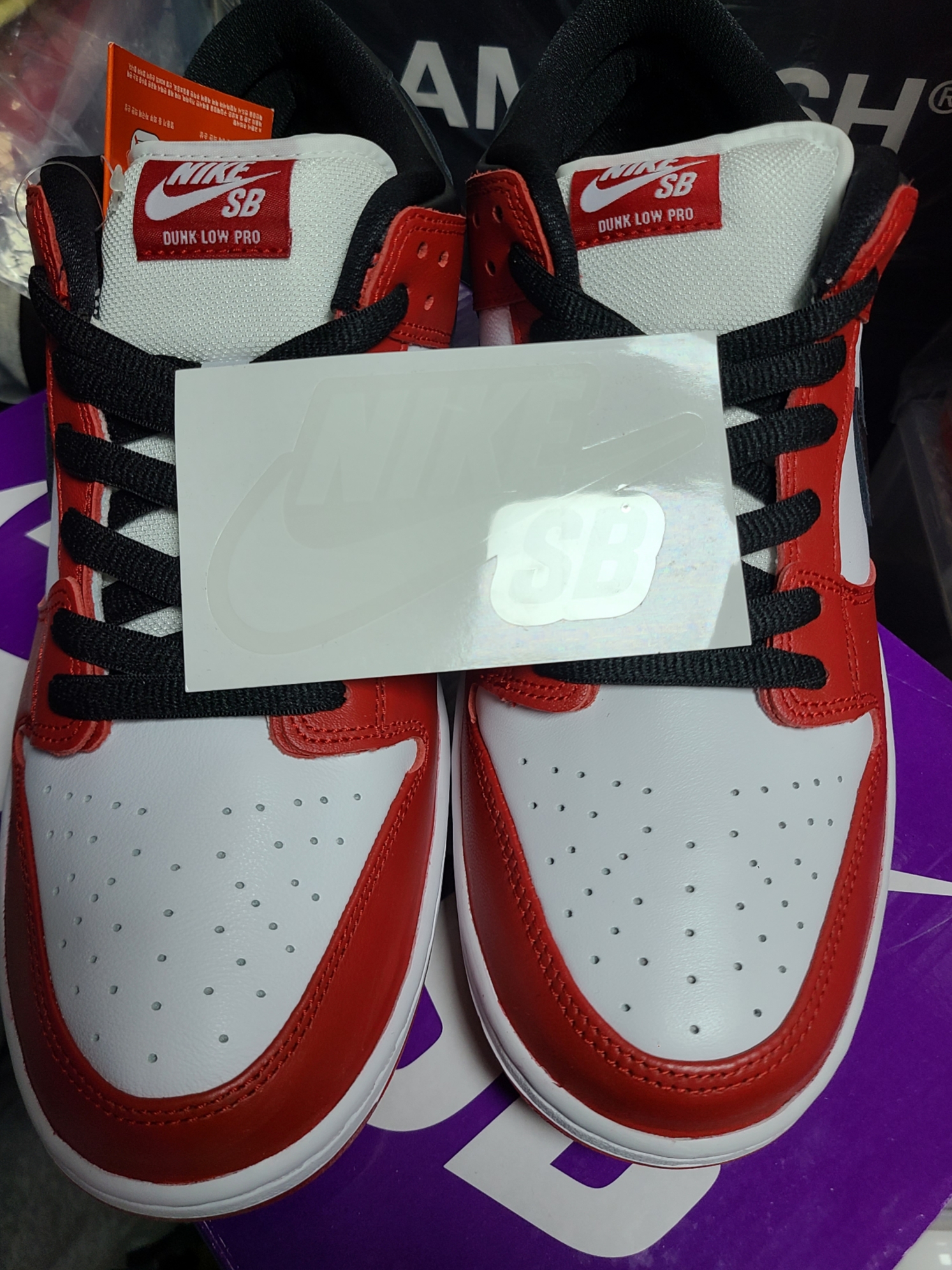 Nike SB Dunk Low Pro Chicago 착용 스타일 - 4