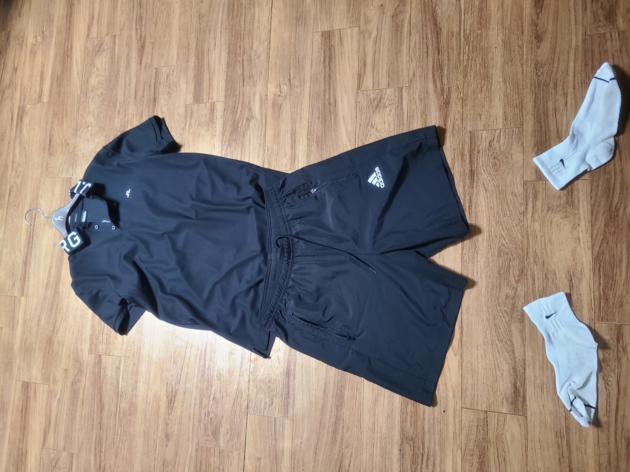 J.Lindeberg Gus Regular Polo Black 착용 스타일
