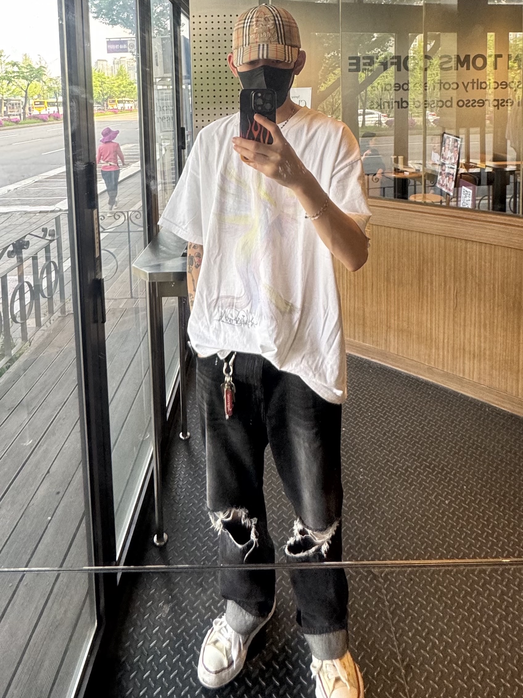 Supreme x Burberry Denim 6-Panel Beige - 22SS, Maison Mihara Yasuhiro Peterson OG Sole Canvas Low-top Sneakers Natural 착용 스타일