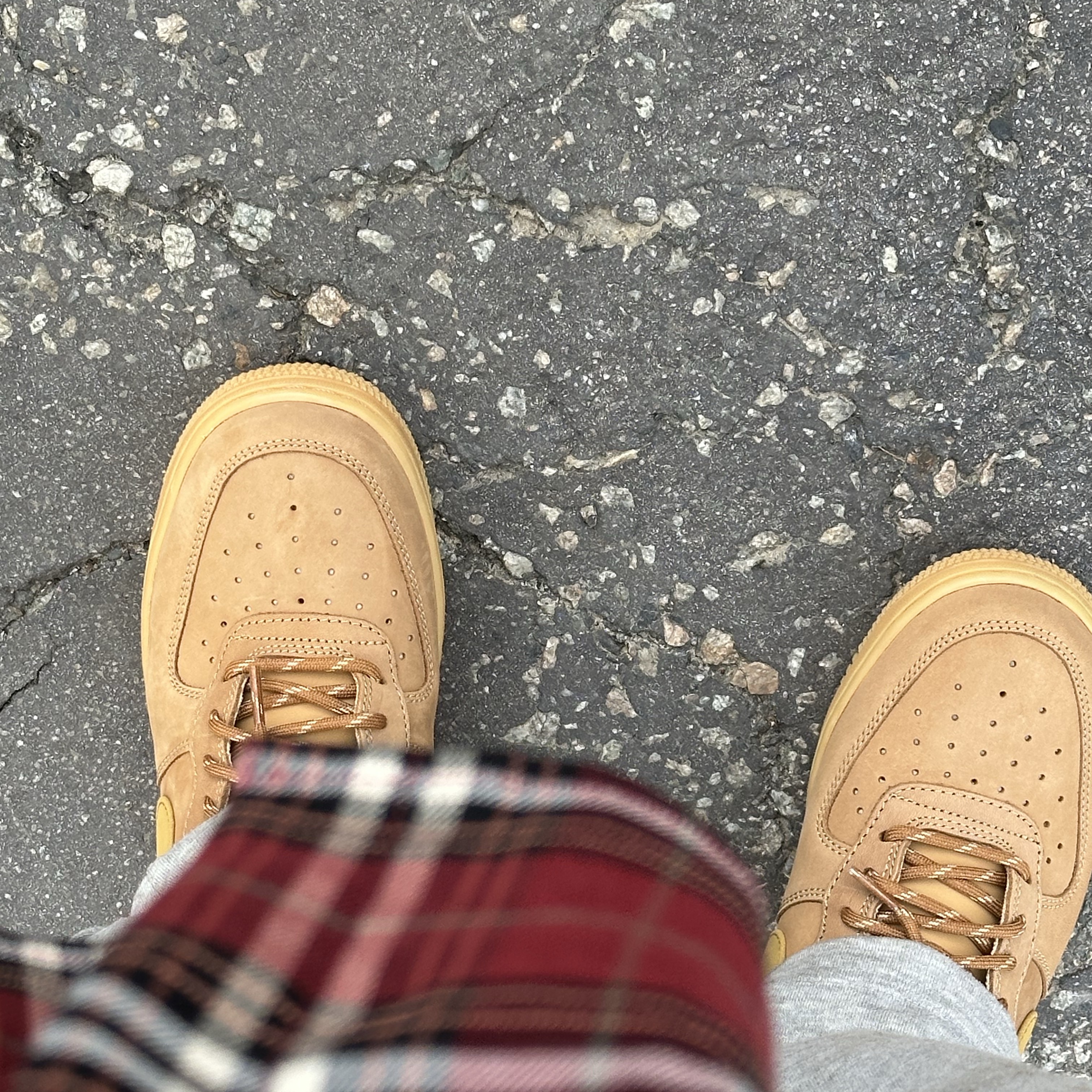 Nike Air Force 1 '07 WB Flax 착용 스타일 - 2