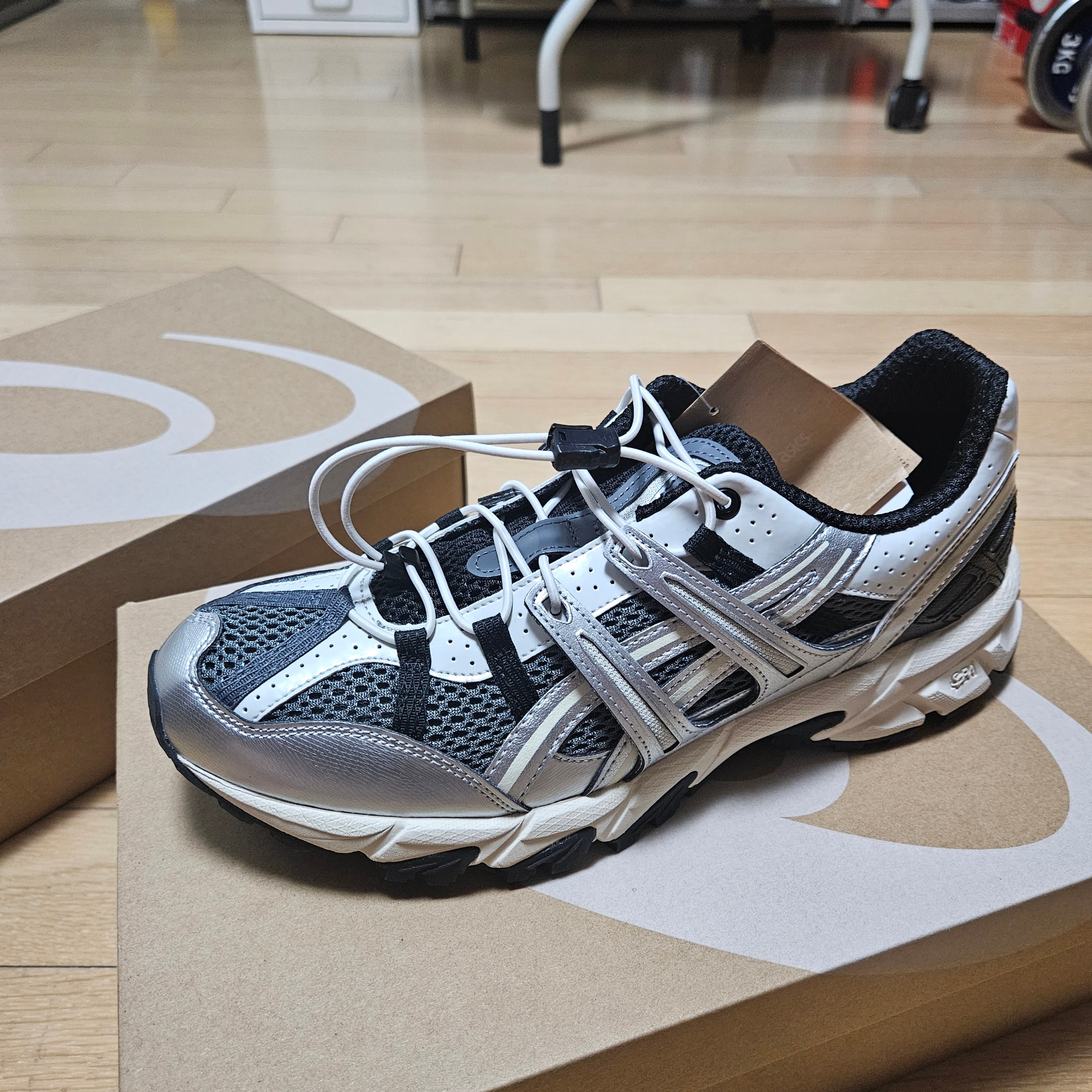 Asics Unlimited Gel-Sonoma 15-50 Steel Grey Pure Silver 착용 스타일 - 1